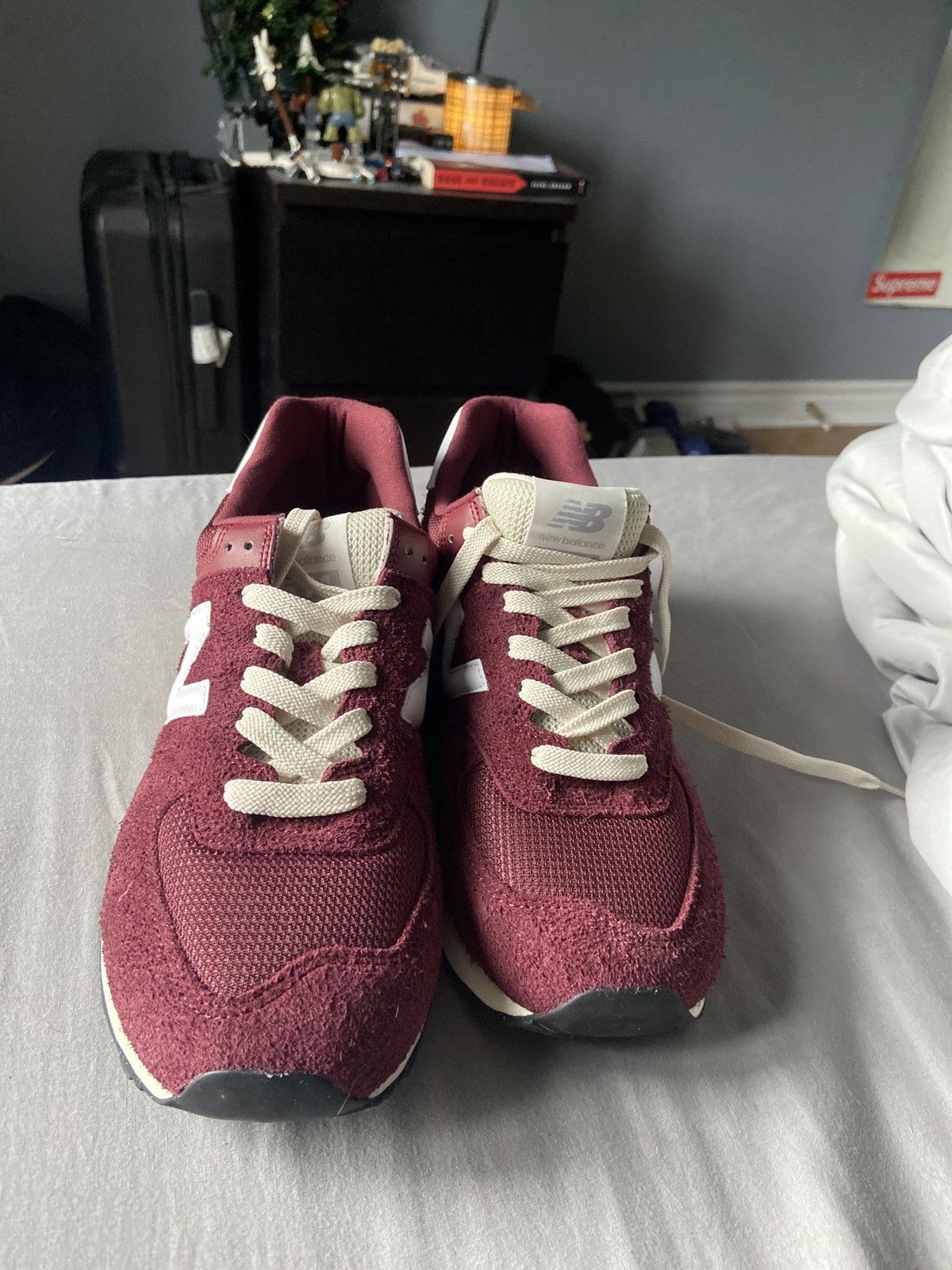 New Balance New Balance 574 (Red Suede) Size US 9 / EU 42 - 4 Thumbnail