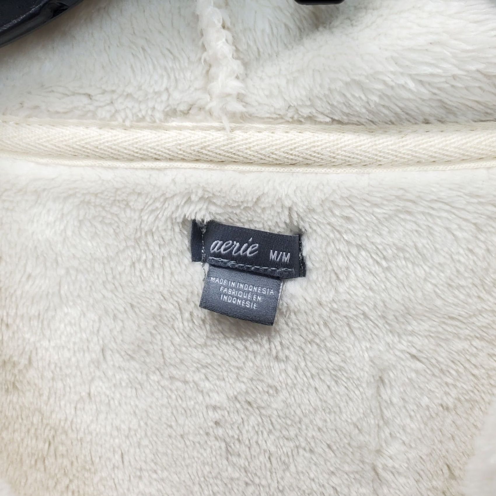 Vintage Aerie Hoodie Womens M Tan Faux Fur Fleece Ribbed Cuff Hem Long Sleeve Full Zip Size M / US 6-8 / IT 42-44 - 5 Thumbnail