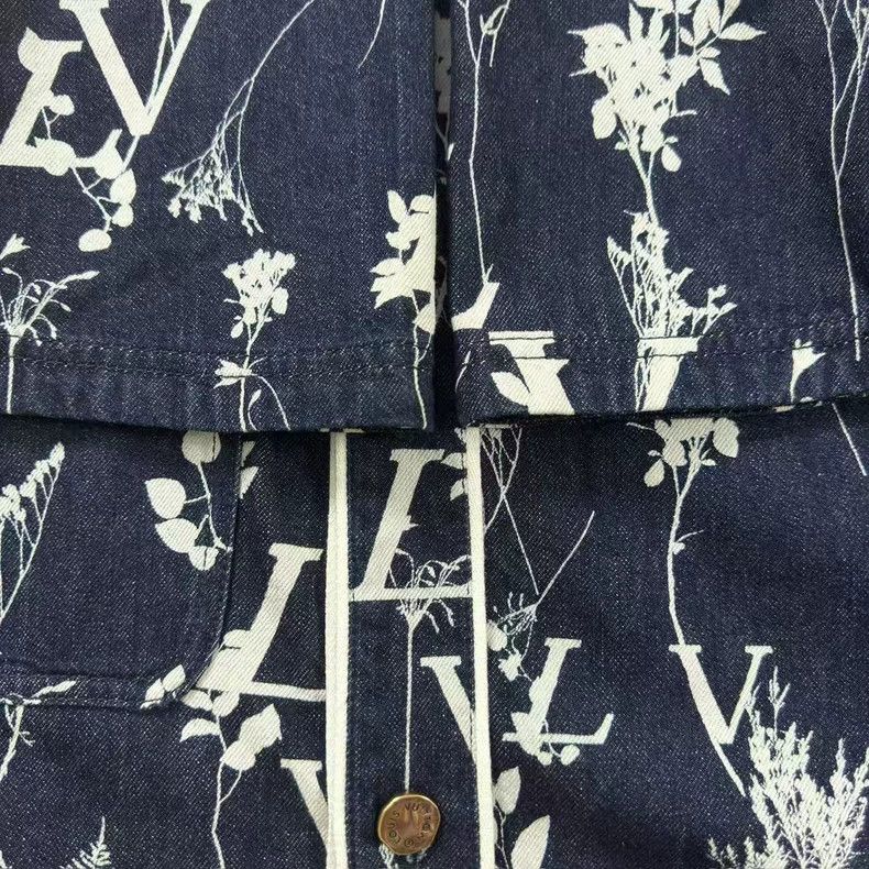 Louis Vuitton Louis Vuitton Floral printed short sleeve shirt Size US XS / EU 42 / 0 - 7 Thumbnail