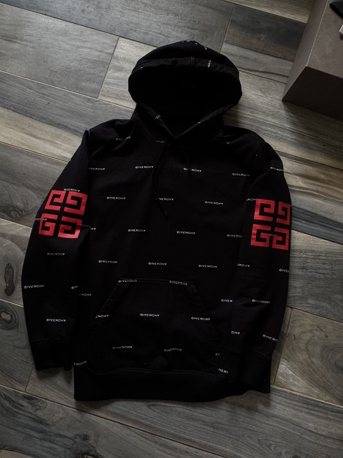 Givenchy *sold*Givenchy knit logo hoodie Size US S / EU 44-46 / 1 - 1 Thumbnail