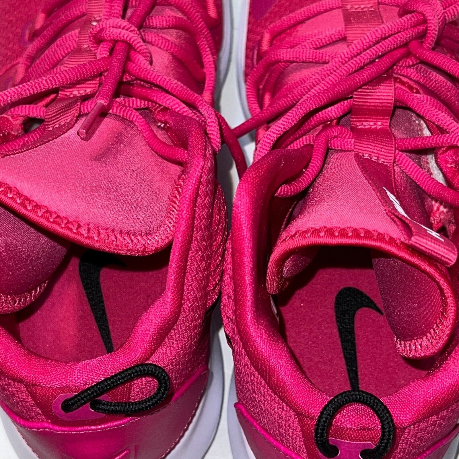 Nike 10.5 Nike Hyperdunk TB Promo School Kay Yow Breast Cancer Size US 10.5 / EU 43-44 - 13 Thumbnail