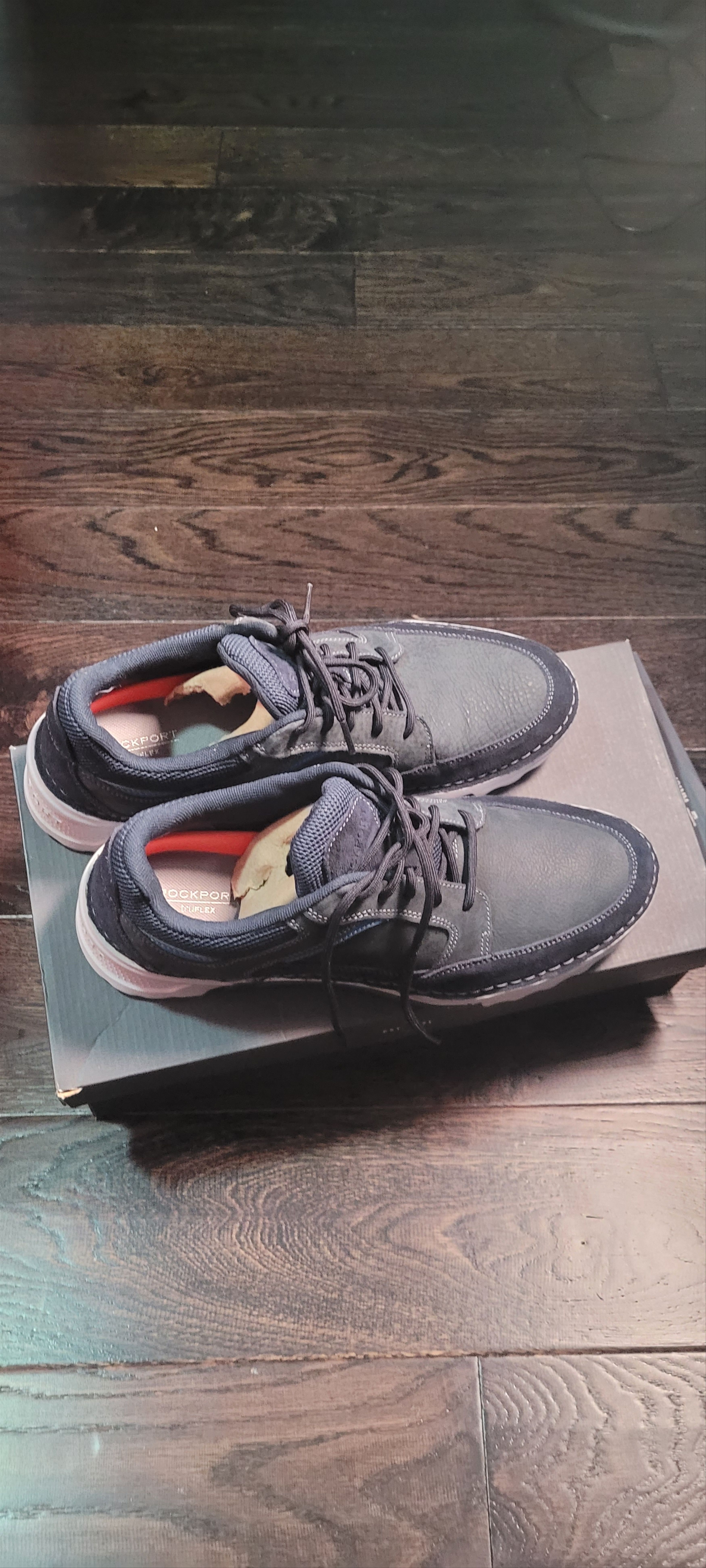 Rockport *NEW** Rockport Men's Blue Sneakers size 12m Size US 12 / EU 45 - 4 Thumbnail