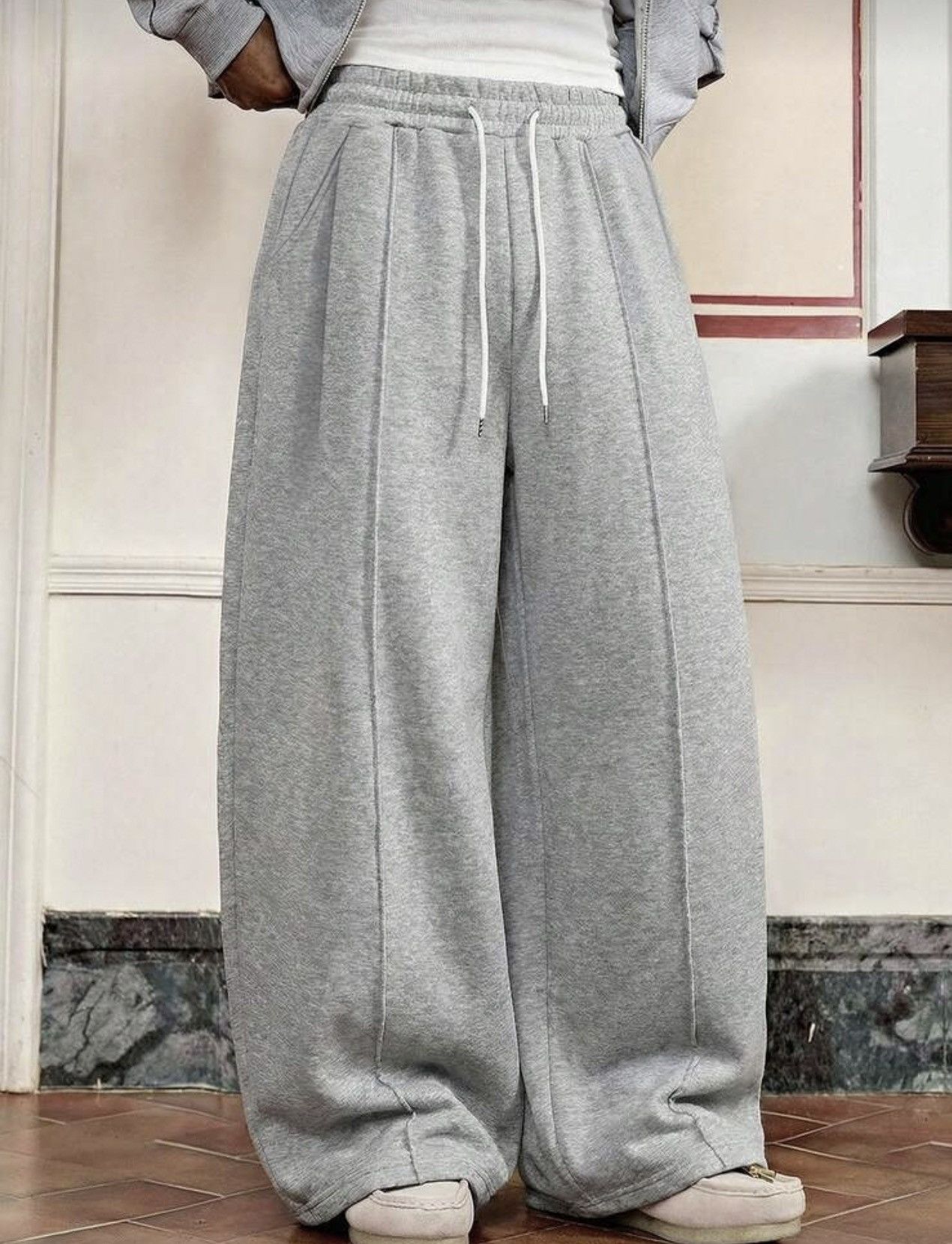VIBE Hip Hop Elastic Waist Baggy Sweatpants Size US 32 / EU 48 - 2 Thumbnail