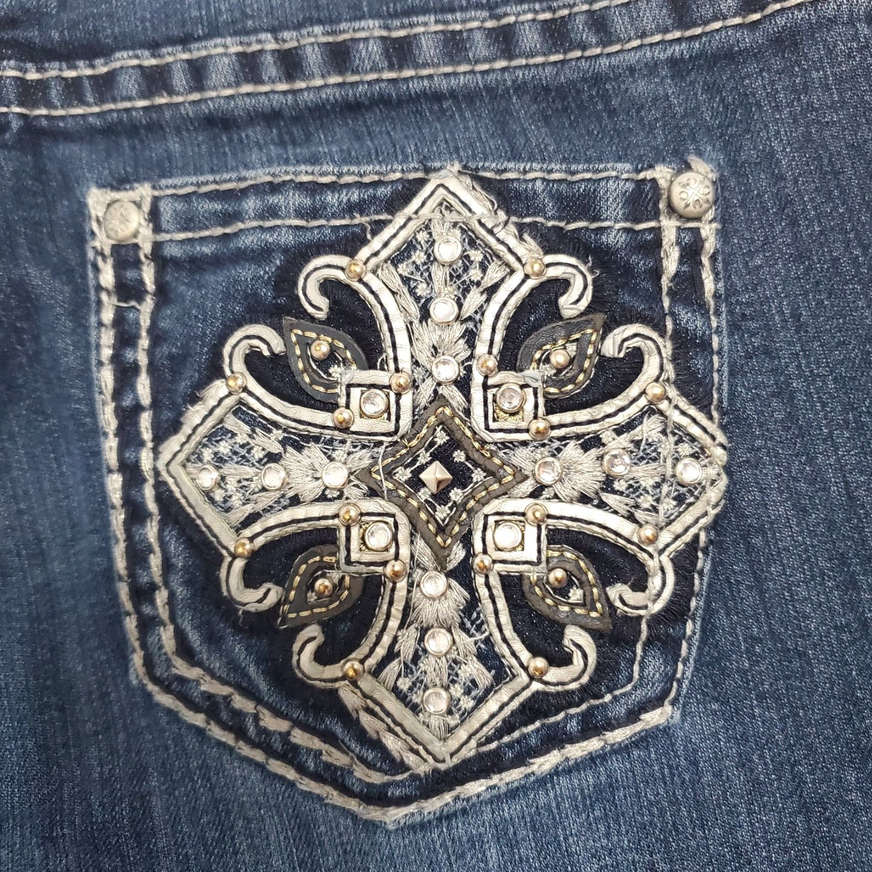 Vintage ZCO Jeans Premium Jeans Juniors 5 Blue Med Wash Low Rise Embroidered Pockets Rhinestone Bling Skinny 5-Pocket Design 90s Womens Size 27" / US 4 / IT 40 - 5 Thumbnail