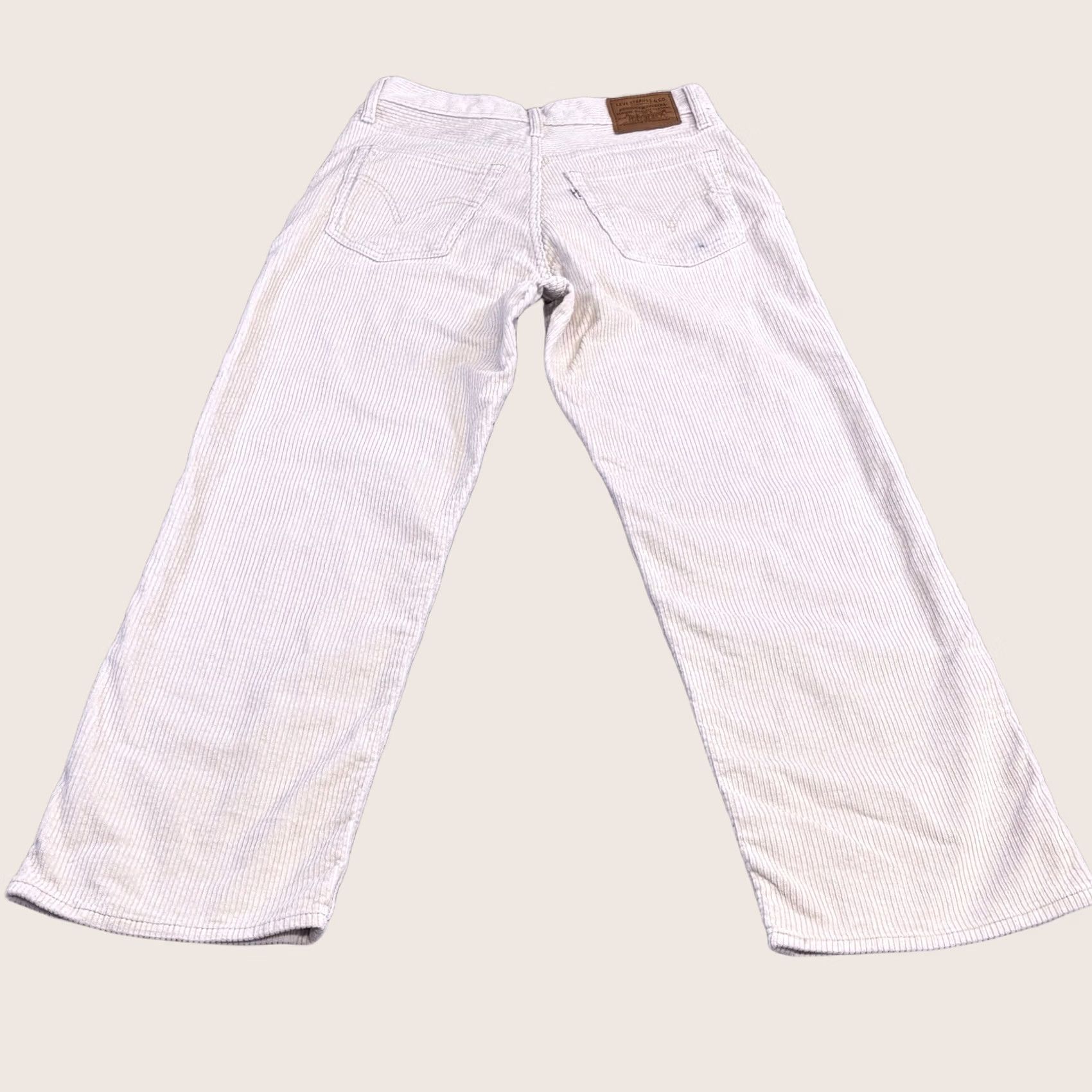 Levi's VINTAGE Levi’s Ribcage Straight Corduroy Jeans W27” L29” zip fly pant Women’s UK8 Used Size 27" / US 4 / IT 40 - 1 Thumbnail