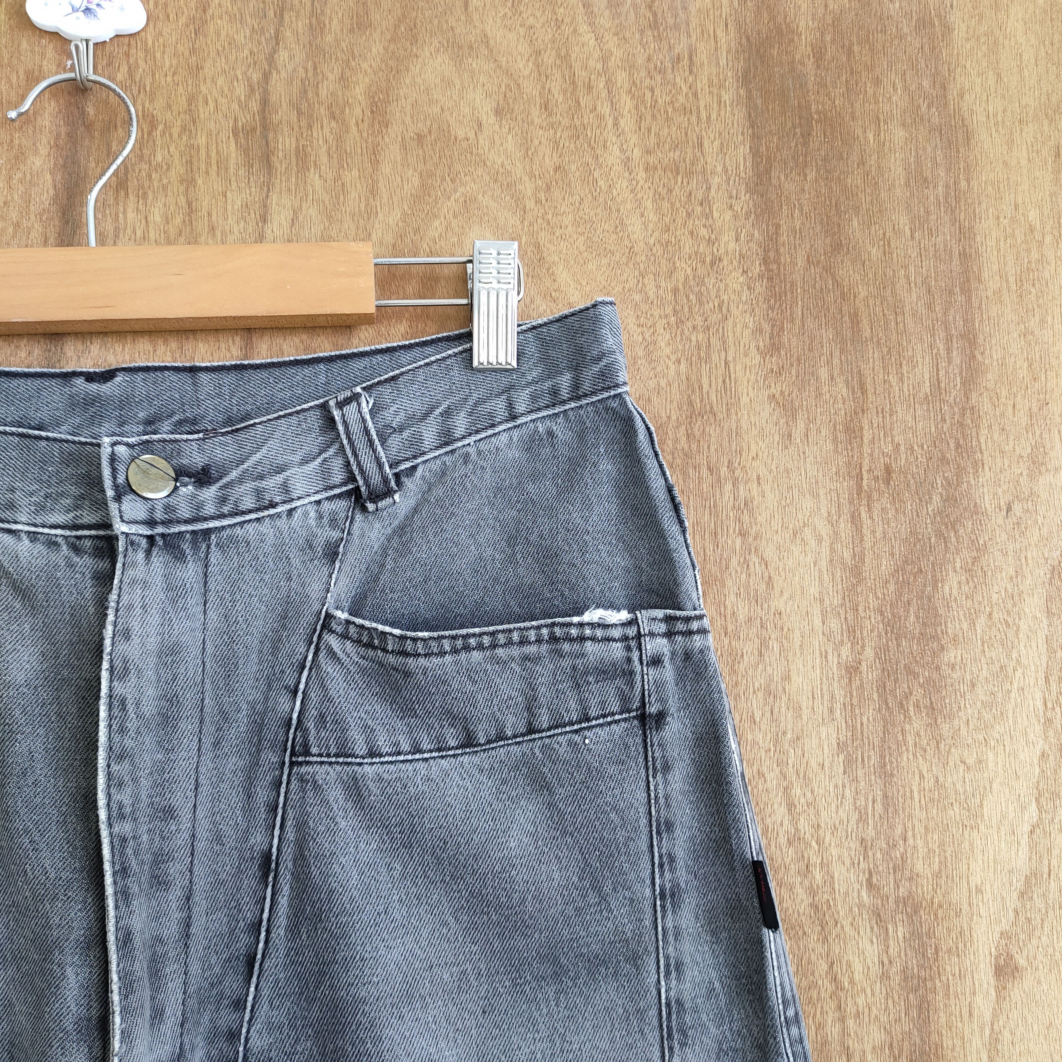 Japanese Brand VINTAGE JAPANESE DOUBLE KNEE RIPPED JEANS DENIM PANTS Size US 29 - 6 Thumbnail