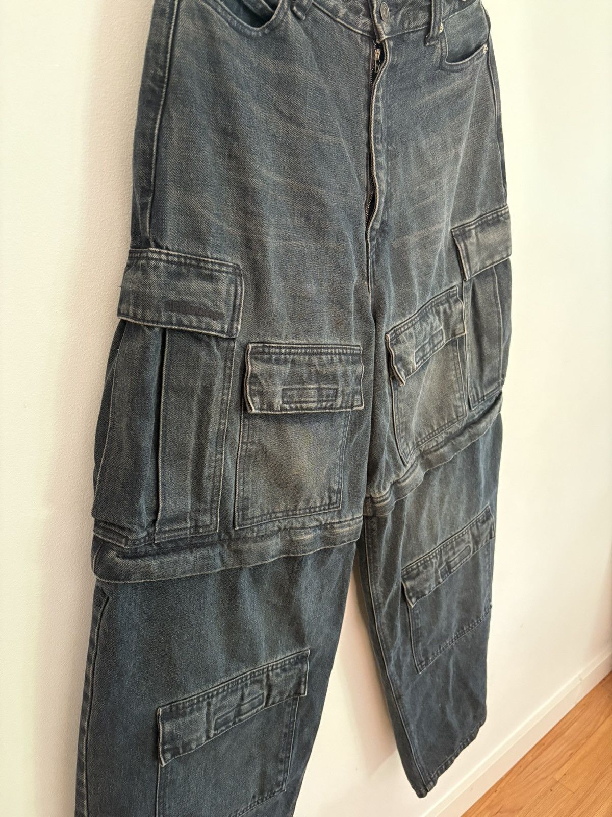 Balenciaga BALENCIAGA FW21 JAPANESE DENIM CARGO PANTS IN BLUE Size US 28 / EU 44 - 2 Thumbnail
