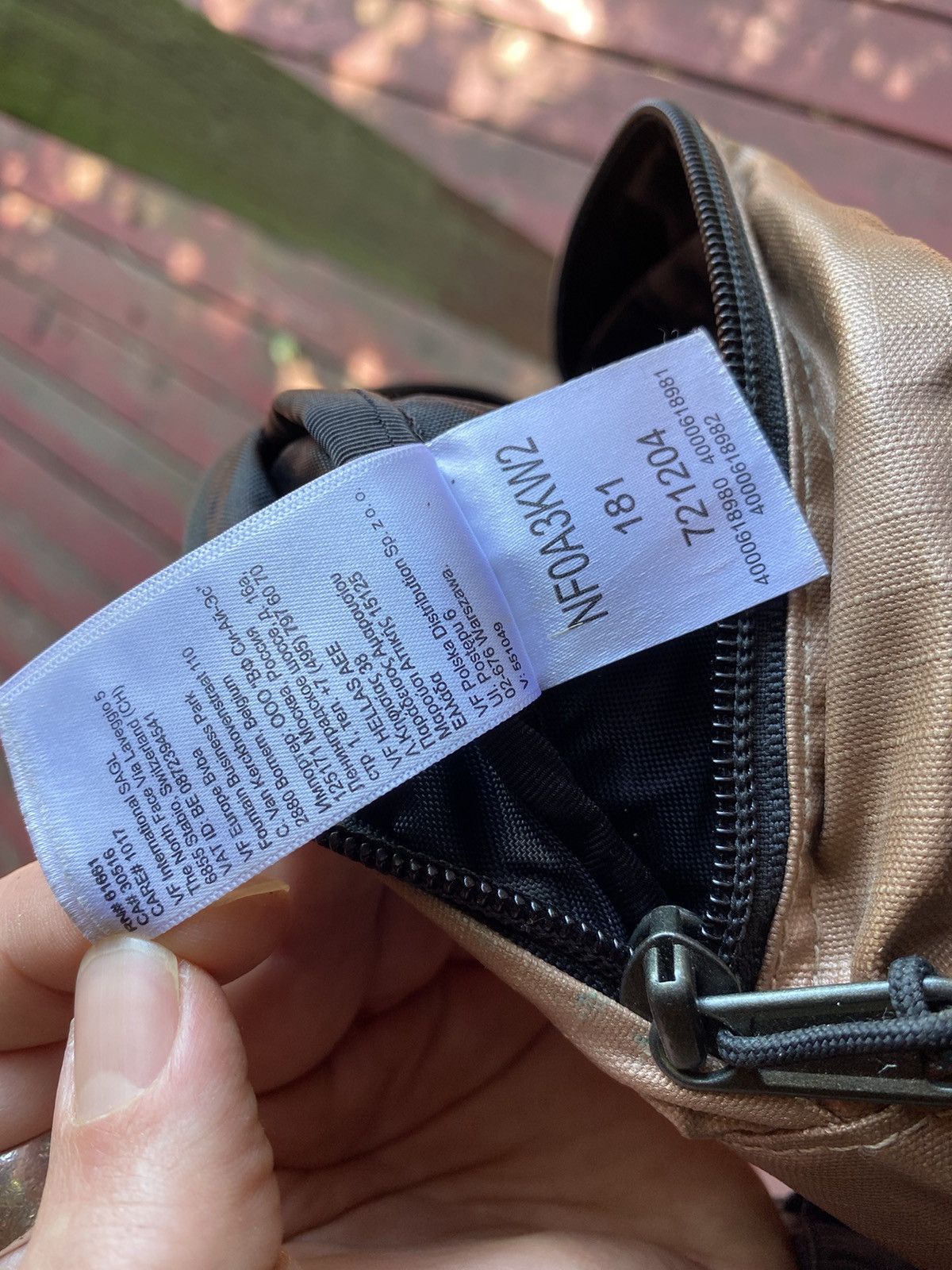 Supreme × The North Face Supreme The North Face Metallic Roo II Lumbar Pack Size ONE SIZE - 4 Thumbnail