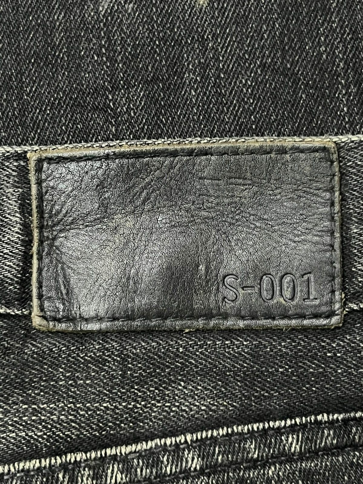 Uniqlo Vintage 00s Uniqlo S-001 - Faded Black Wash,Distressed Denim Size US 33 - 10 Thumbnail