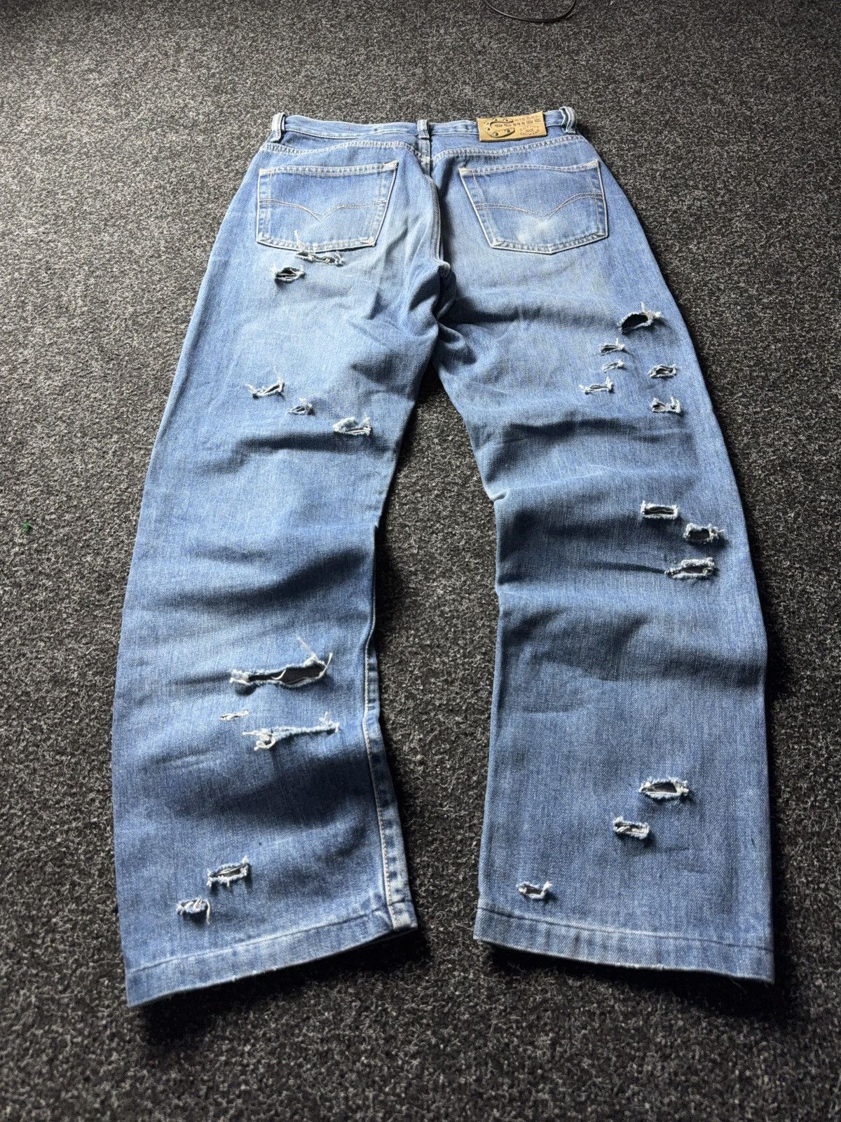 Diesel Retro 90s Diesel Distressed Jeans Made in Italy By Diesel Size US 29 - 12 Thumbnail