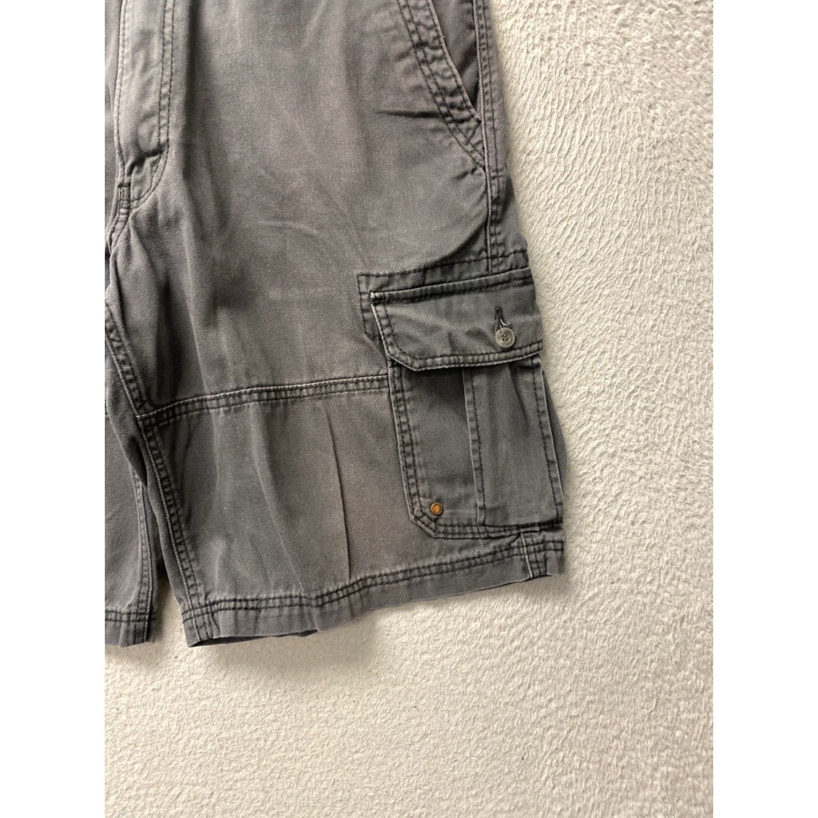Levi's Levi's Mens Cargo Shorts 38 Faded Black Utility Lightweight Pockets Casual Outdoor Size US 38 / EU 54 - 2 Thumbnail