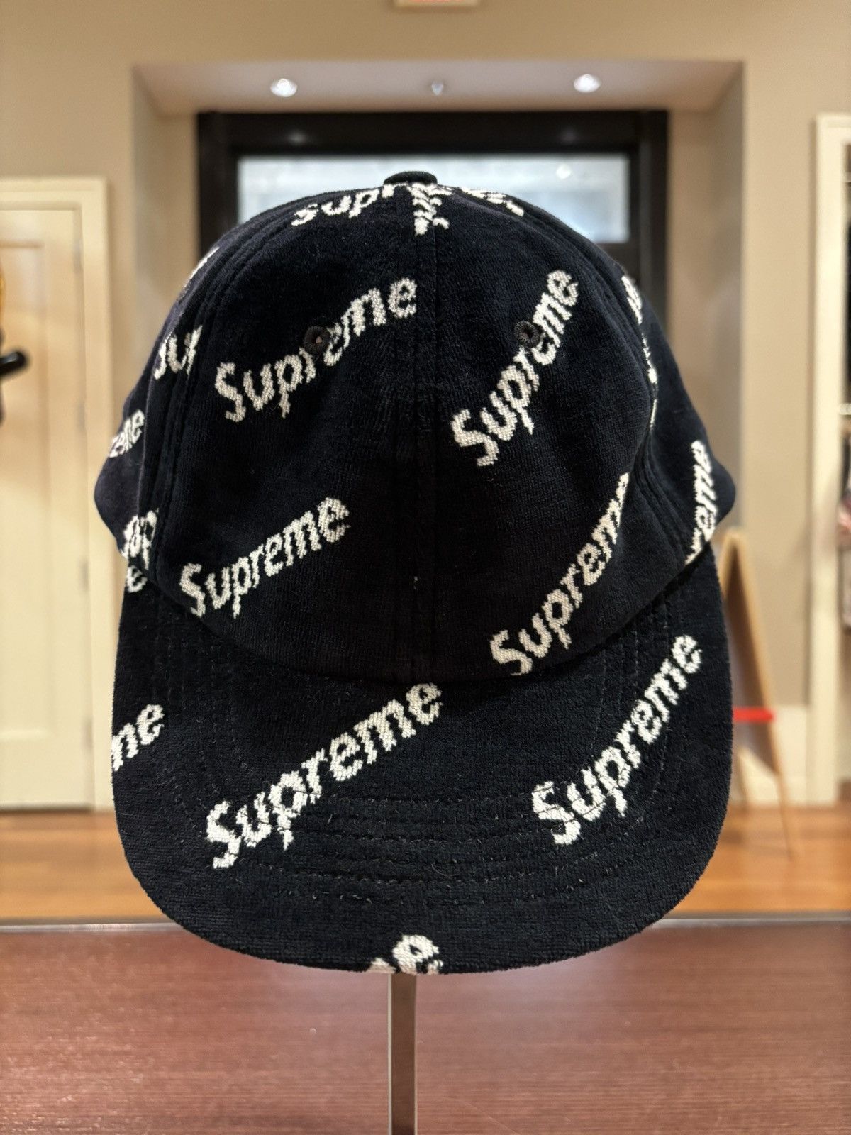 帽子 Supreme Roses 6-Panel Black Supreme Roses 6-Panel Washed Black - SS23 - US