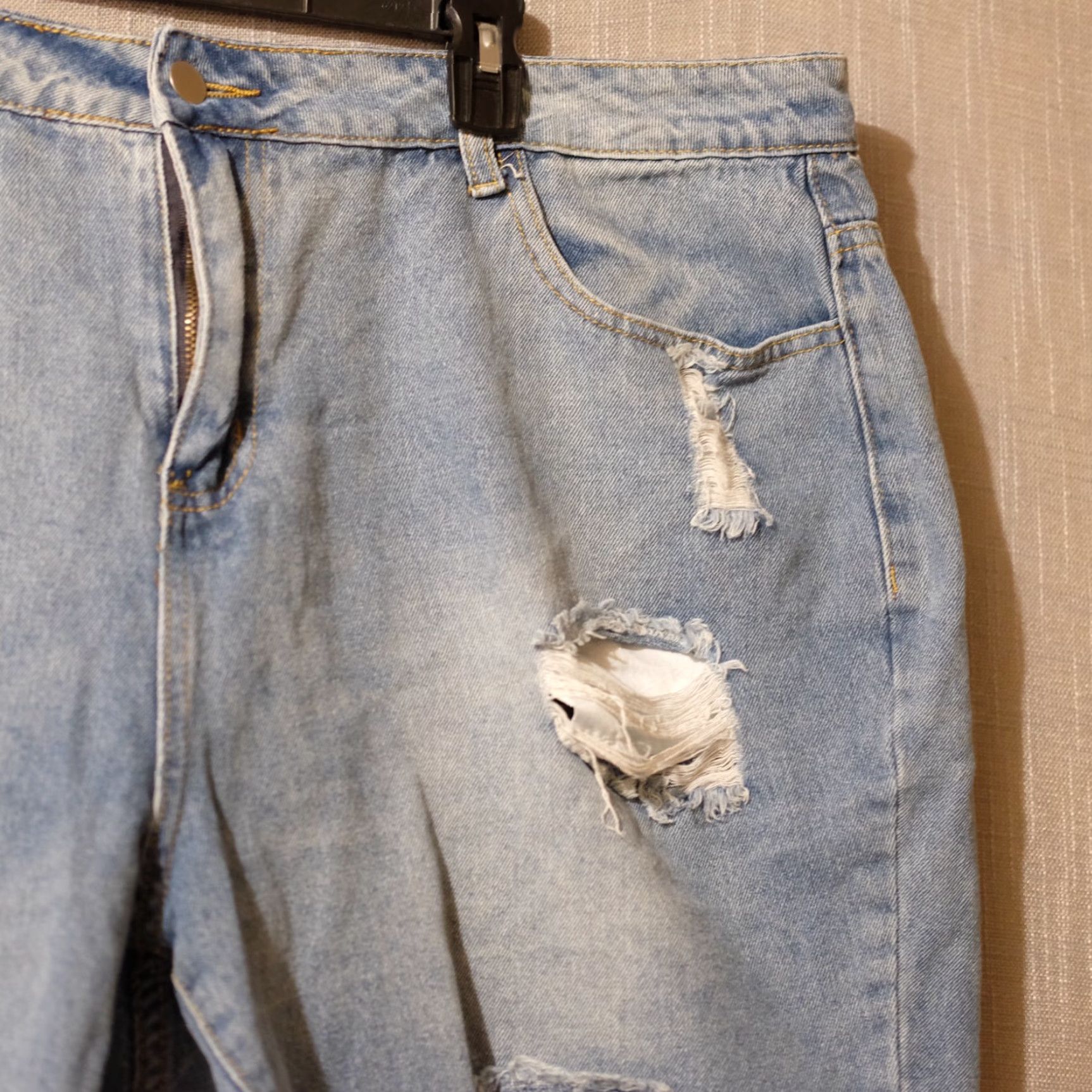 Vintage Bloomchic Distressed Cut Off Blue Denim Shorts Women 2XL Bermuda Denim Shorts Blue 5-Pocket Bohemian Summer Womens Size 40" / US 18 - 3 Thumbnail