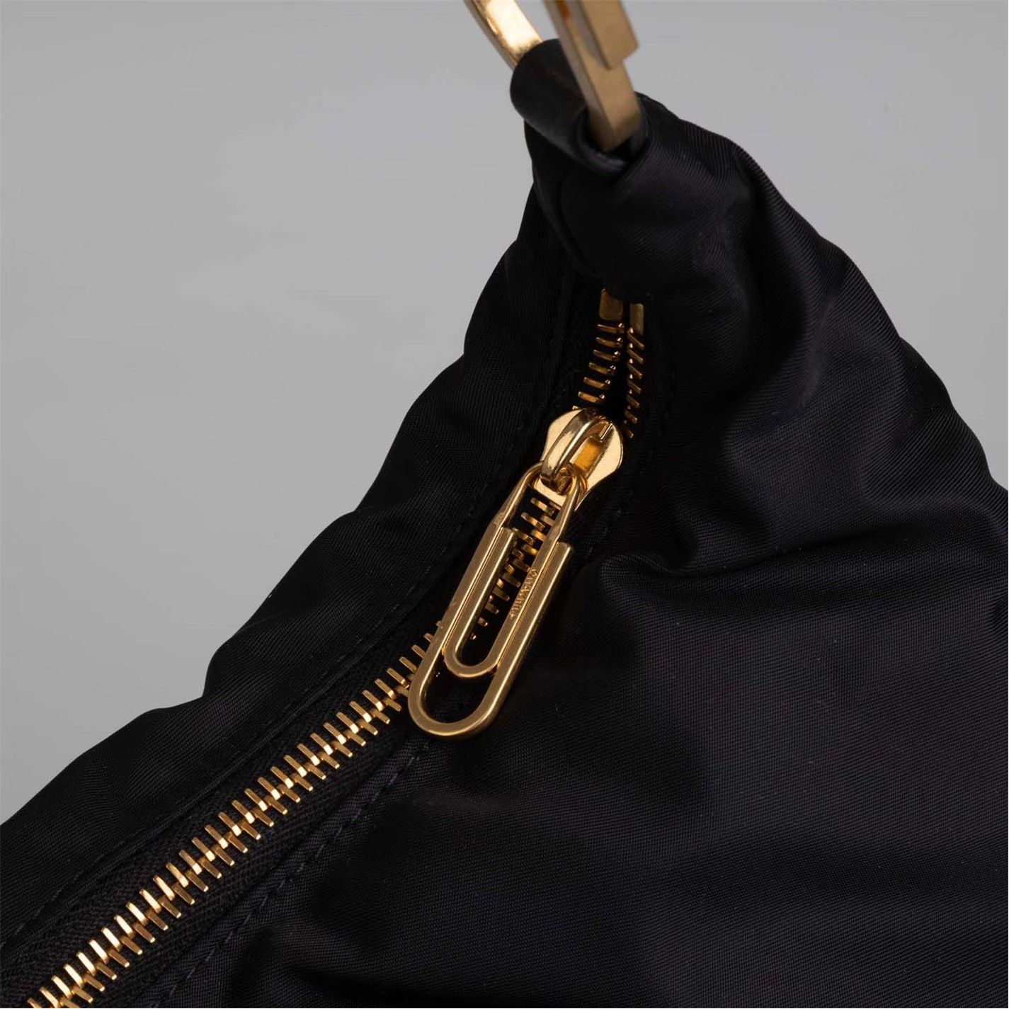 Off-White o1g2r1mq0225 Size: OS / Paperclip Hobo Nylon Bag in Black Size ONE SIZE - 4 Thumbnail