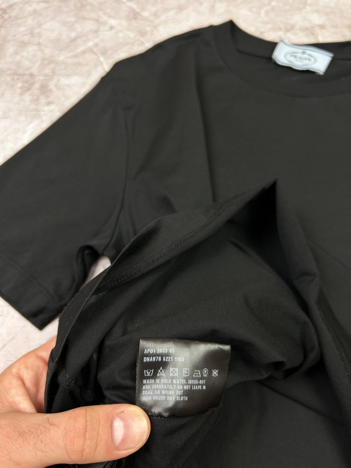 Prada Prada Milano T-shirt Women’s Size L Size L / US 10 / IT 46 - 6 Thumbnail