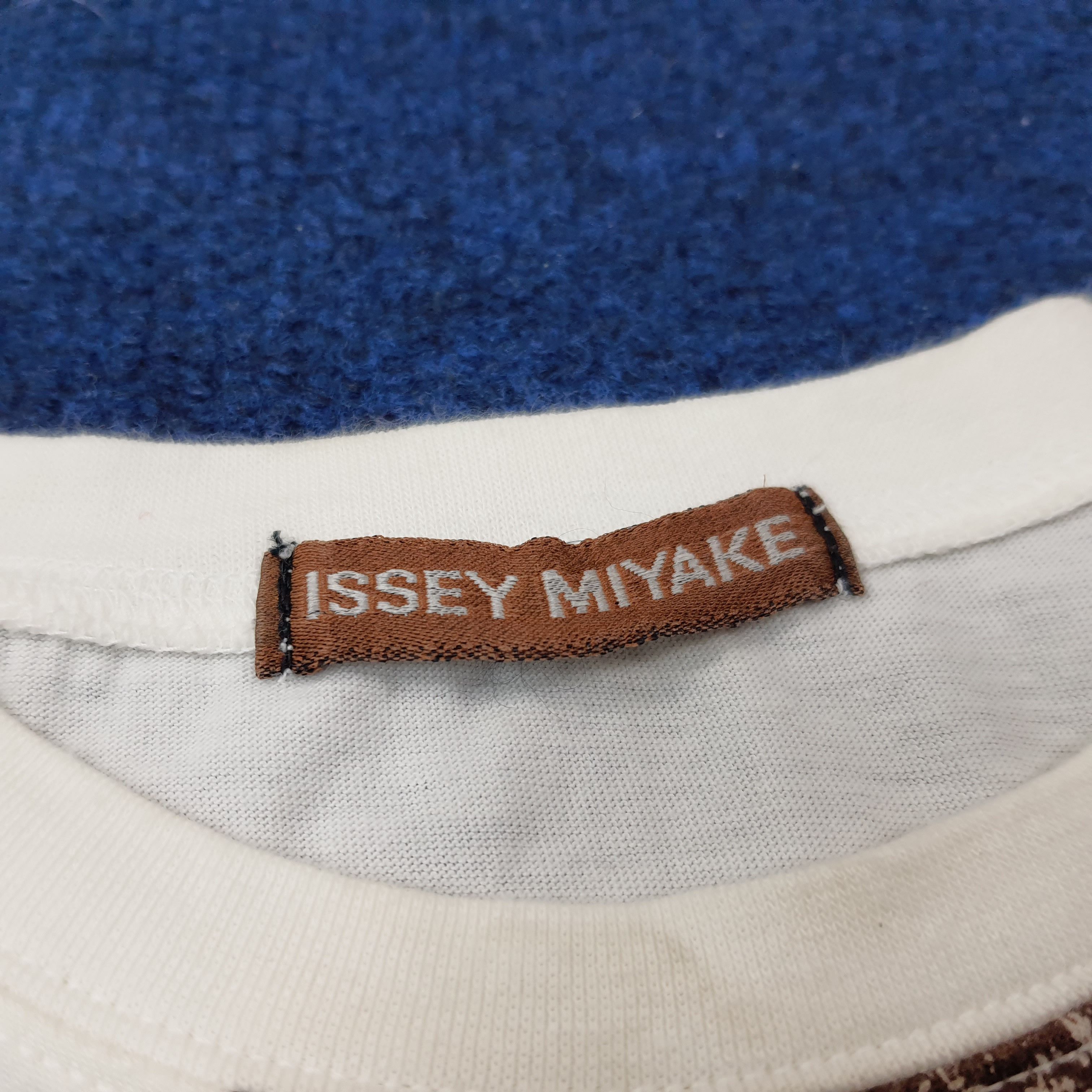 Issey Miyake × Japanese Brand × Vintage Vintage Issey Miyake Japan Designer Brand Tshirt C219N53 Size US L / EU 52-54 / 3 - 5 Thumbnail