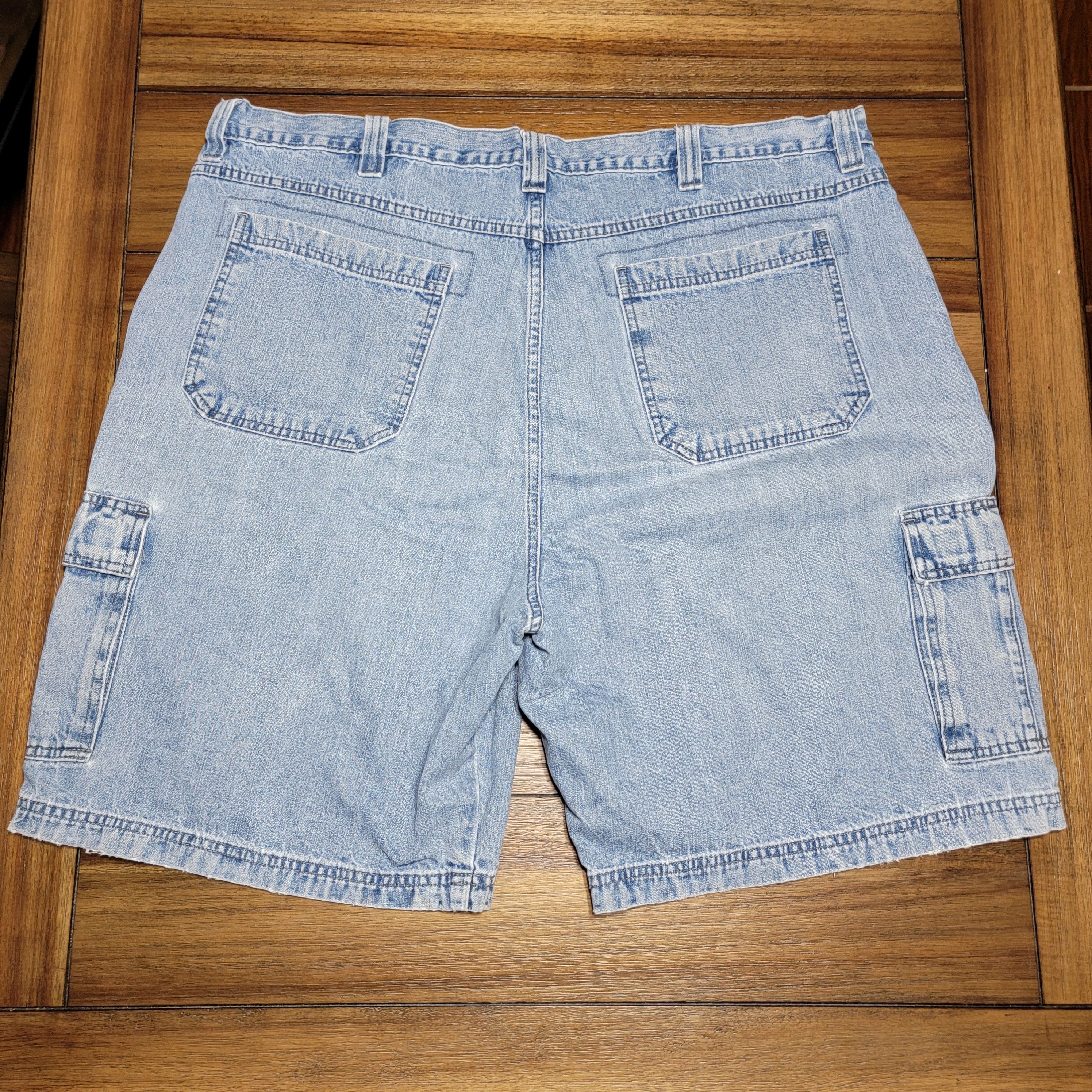 Wrangler Wrangler Denim Cargo Shorts Light Blue - Size 42 Size US 42 / EU 58 - 4 Thumbnail