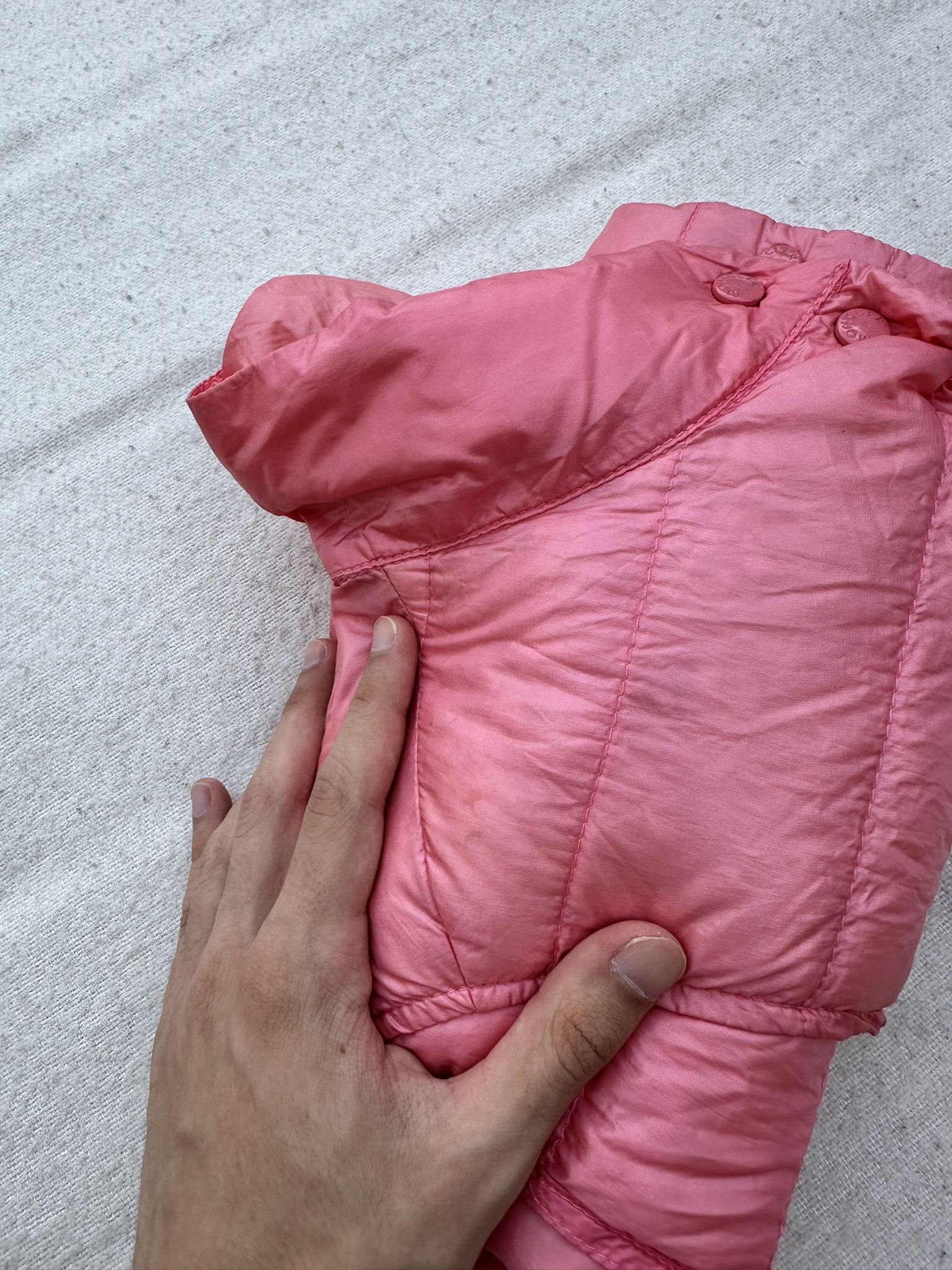Moncler Moncler Vest Jacket Coral Pink Patch Logo Buttoned Size S / US 4 / IT 40 - 20 Thumbnail