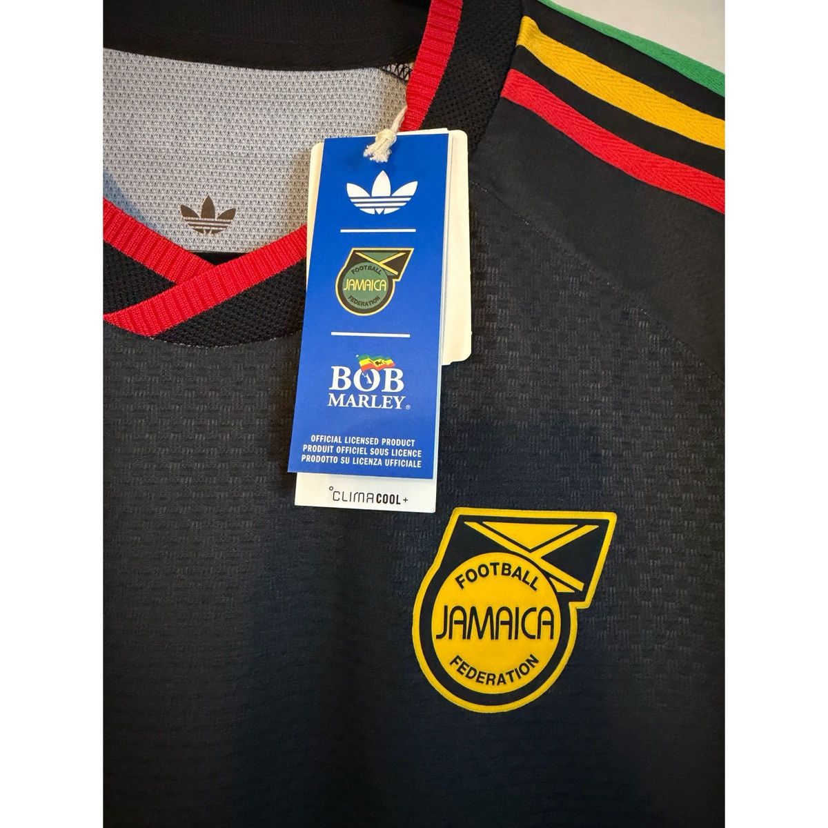 Adidas JAMAICA 26 X BOB MARLEY AWAY AUTHENTIC JERSEY Size US M / EU 48-50 / 2 - 5 Thumbnail