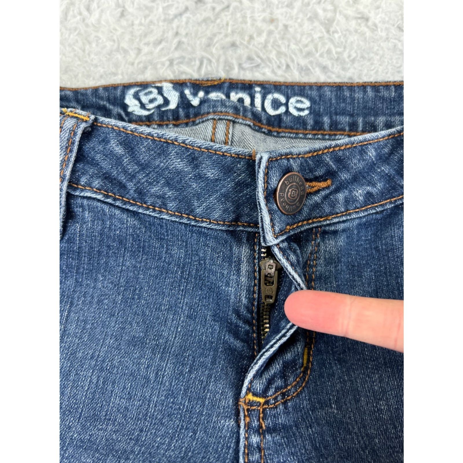 Vintage Bullhead Jeans Women Blue 28x28 Denim Straight Leg 5-Pocket Comfortable Distressed Cotton Blend Vintage: No Size 27" / US 4 / IT 40 - 7 Thumbnail