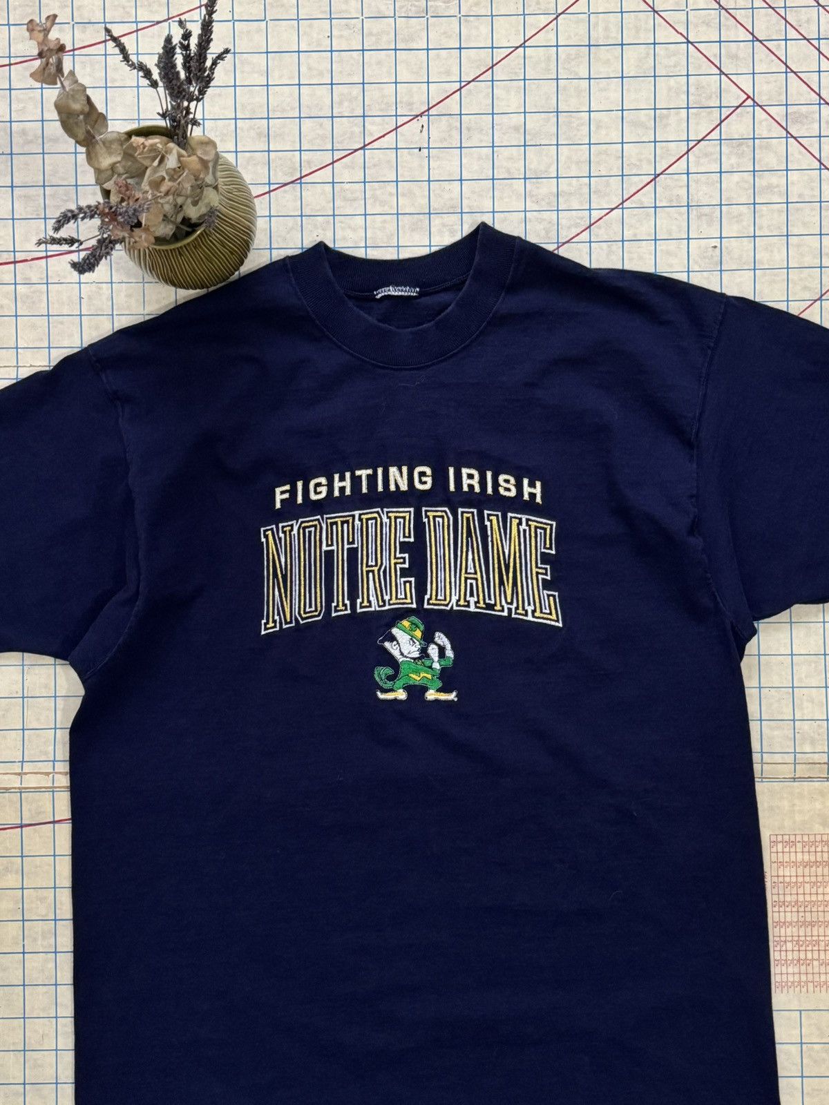 NCAA × Pro Player × Vintage Vintage Pro Player Notre Dame Fighting Irish Embroidered Tee Size US L / EU 52-54 / 3 - 4 Thumbnail