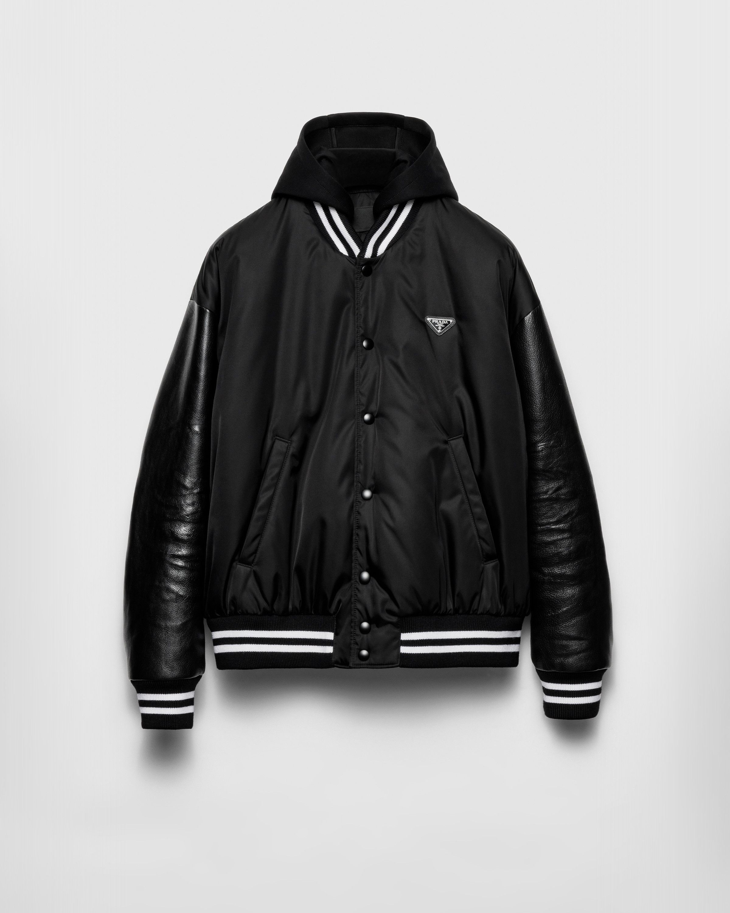 Prada o1la1rc1a0925 Oversized Re-Nylon Bomber Jacket in Black Size US XL / EU 56 / 4 - 1 Thumbnail