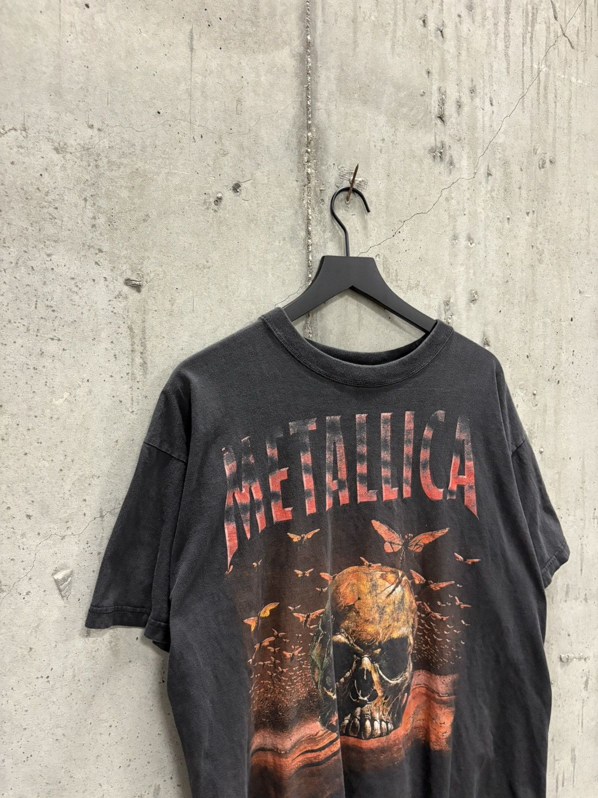Band Tees Vintage Metallica Shirt Thrashed Faded Grunge Band Euro Size US XL / EU 56 / 4 - 4 Thumbnail
