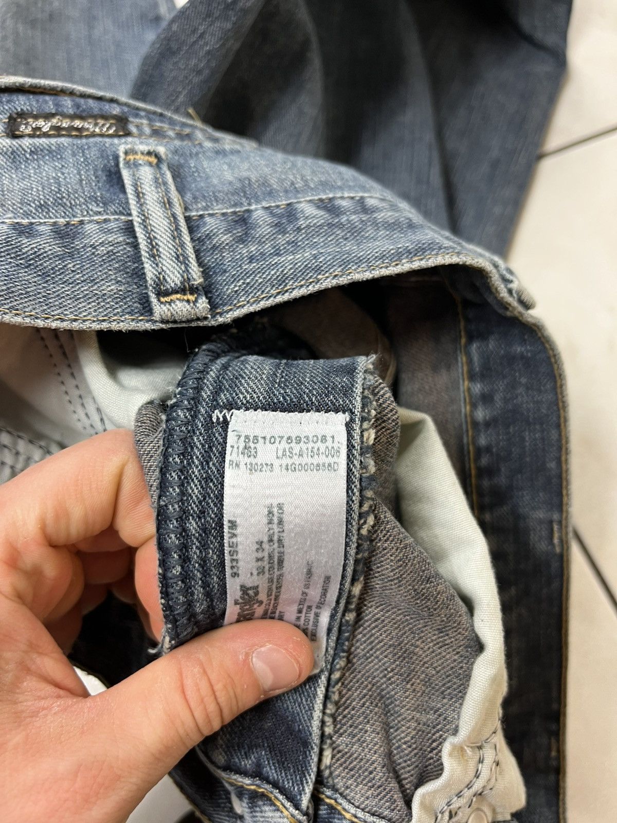 Vintage × Wrangler Vintage Wrangler cowboy cut distressed washed denim jeans Size US 33 - 18 Thumbnail