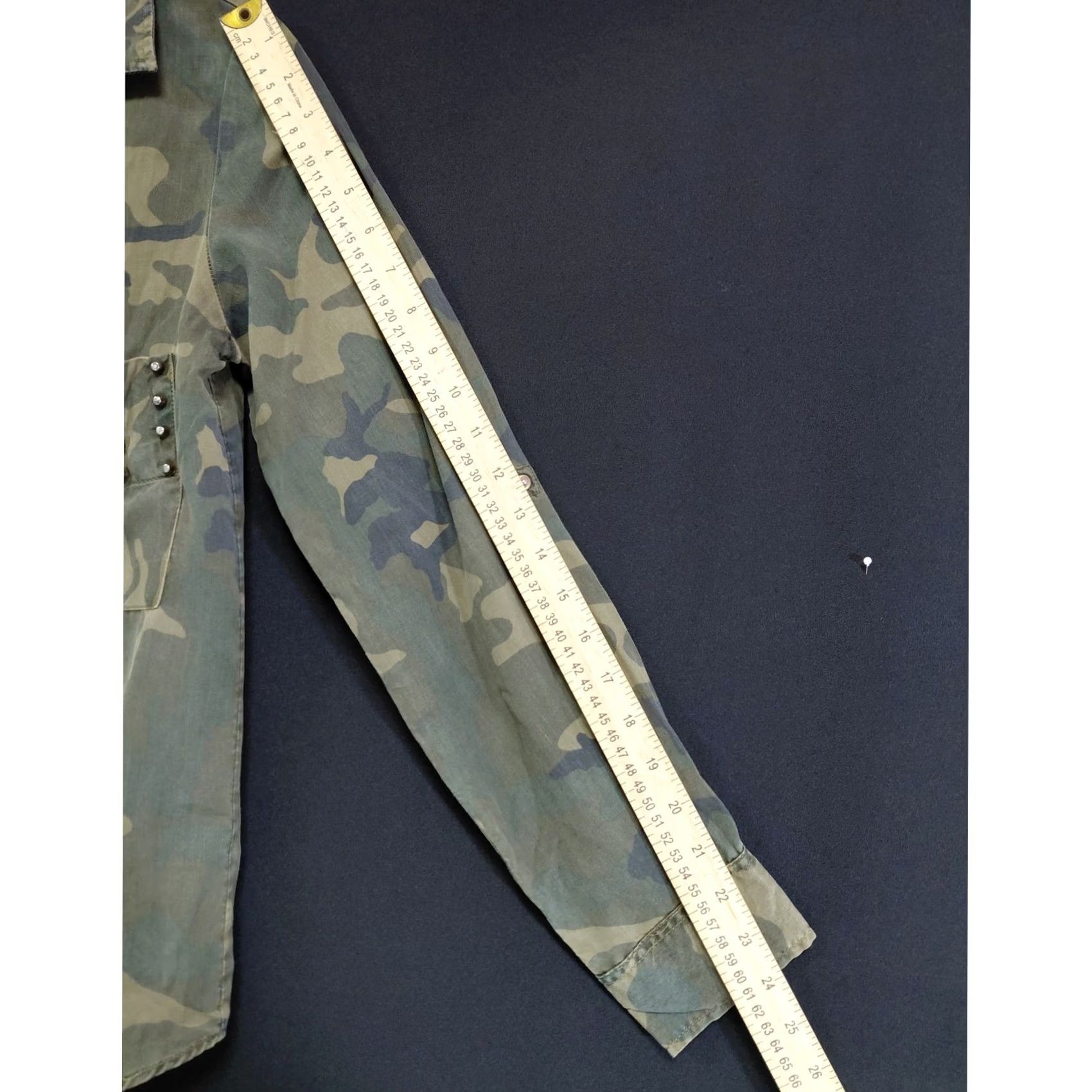 Zara Zara Woman Shirt Green Camouflage Studded Long Sleeve Collared Size M Womens Size M / US 6-8 / IT 42-44 - 7 Thumbnail