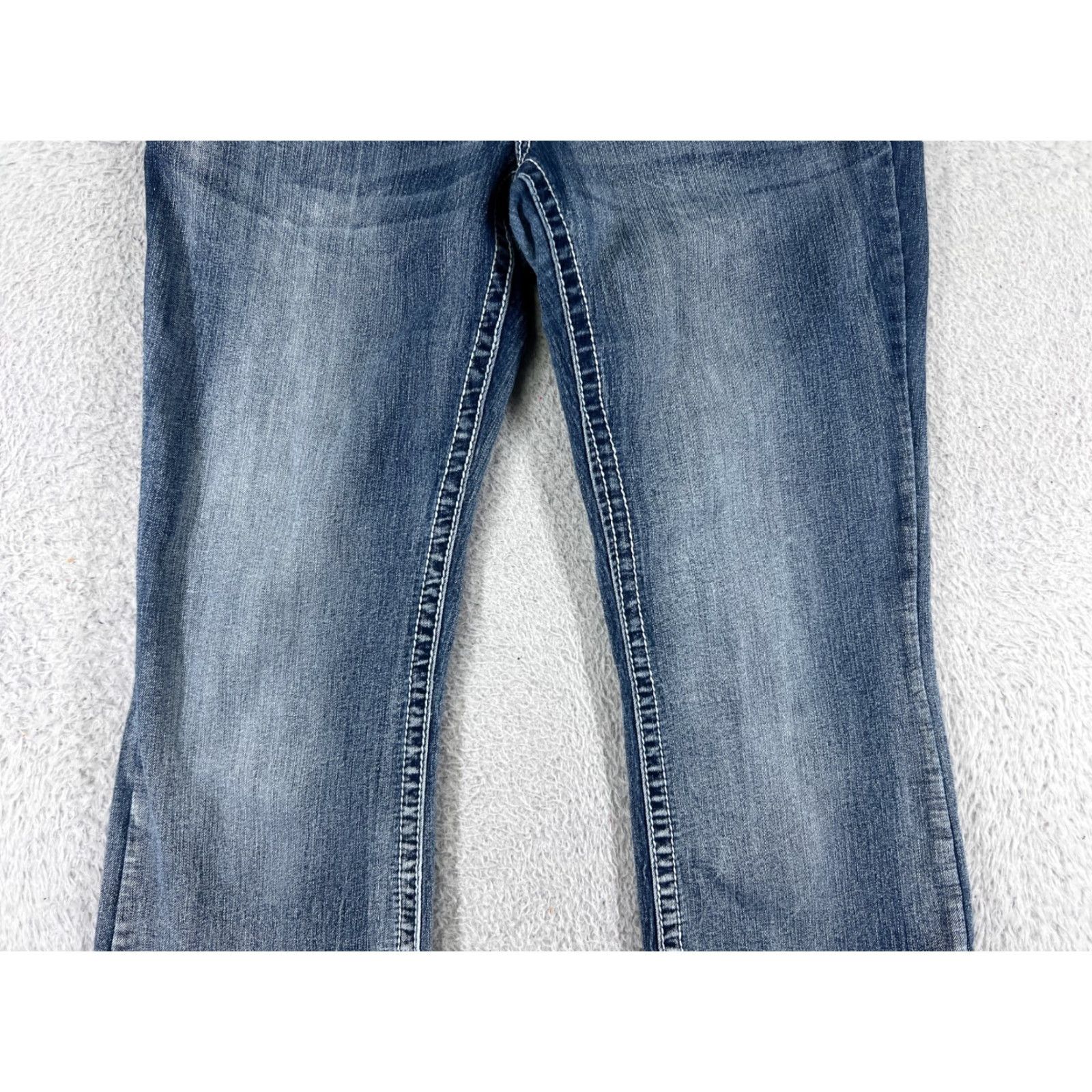 Vintage Premiere Women Jeans 11 Blue Denim Embroidered Slim Bootcut Low Rise 32 Inseam 31in 5-Pocket Design Size 32" / US 10 / IT 46 - 7 Thumbnail