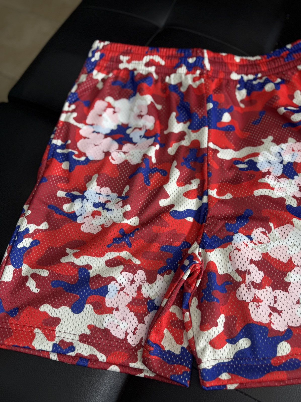 DENIM TEARS Denim Tears Mesh Summer Shorts Red Camo Size Large (NEW) Size US 33 - 3 Thumbnail