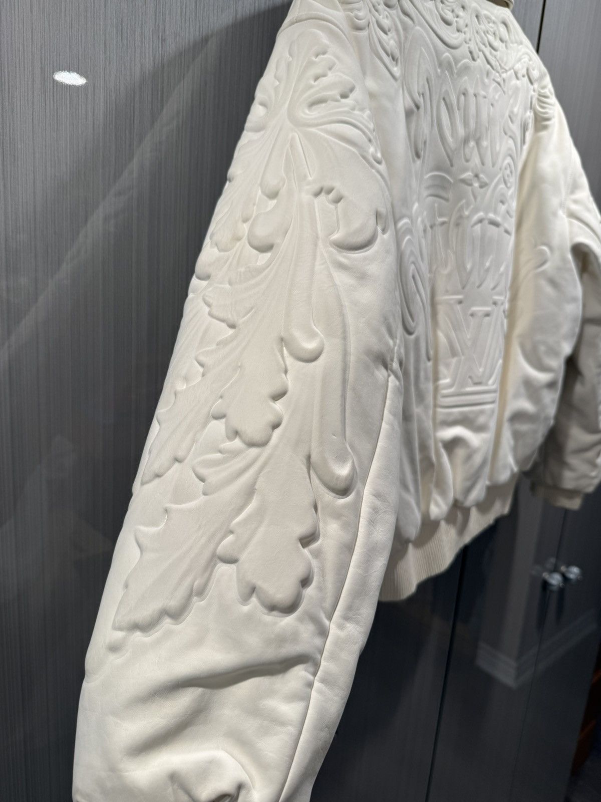 Louis Vuitton Louis Vuitton Leather Ornament Monogram Debossed Jacket Size US M / EU 48-50 / 2 - 8 Thumbnail