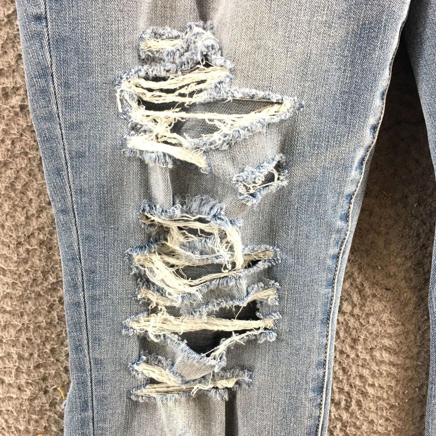 American Eagle Outfitters American Eagle Outfitters Skinny Jeans Womens 8 Blue Denim Mid Rise Distressed Zip Fly Size 30" / US 8 / IT 44 - 6 Thumbnail