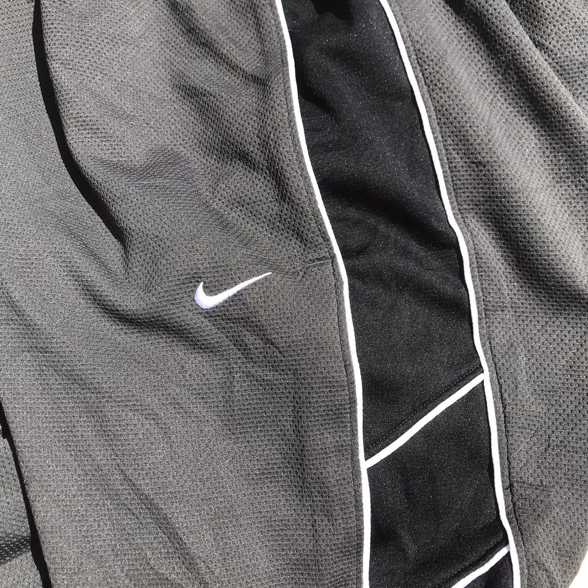 Nike Vintage Nike the Athletic dept Trackpants trainning pants Size US 38 / EU 54 - 3 Thumbnail