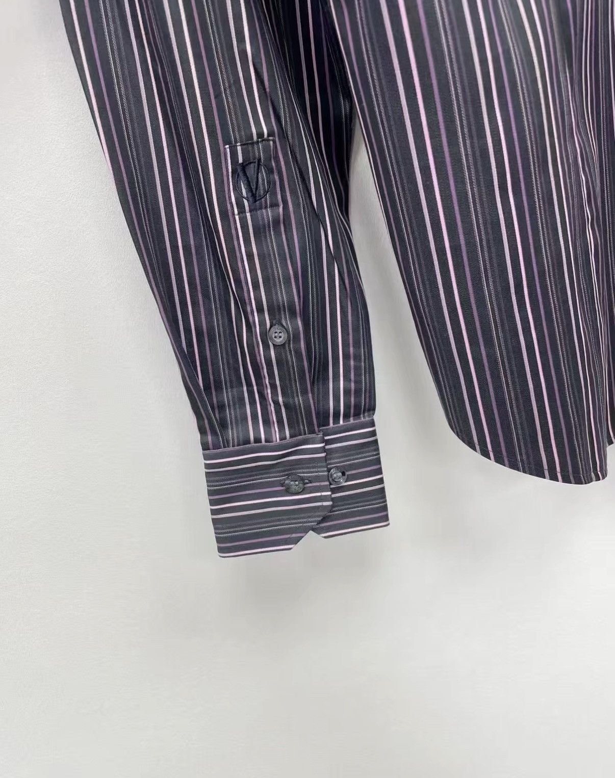 Versace VERSACE VC Embroidered Stretch Long Sleeve Shirt J30 Size US M / EU 48-50 / 2 - 6 Thumbnail