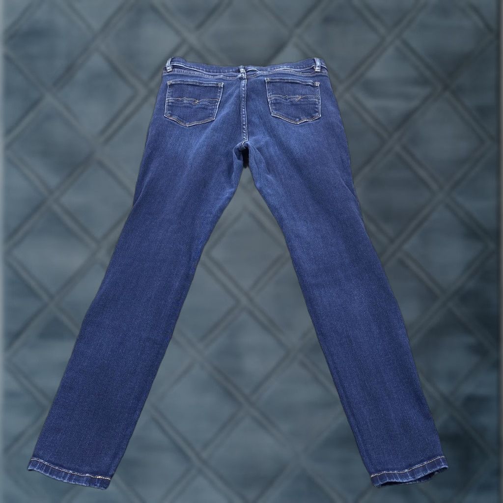 Vintage New York & Company Jeans Womens 12 Blue Mid Rise Med Wash Skinny Stretch Denim Jeans Size 34" / US 12 / IT 48 - 1 Thumbnail
