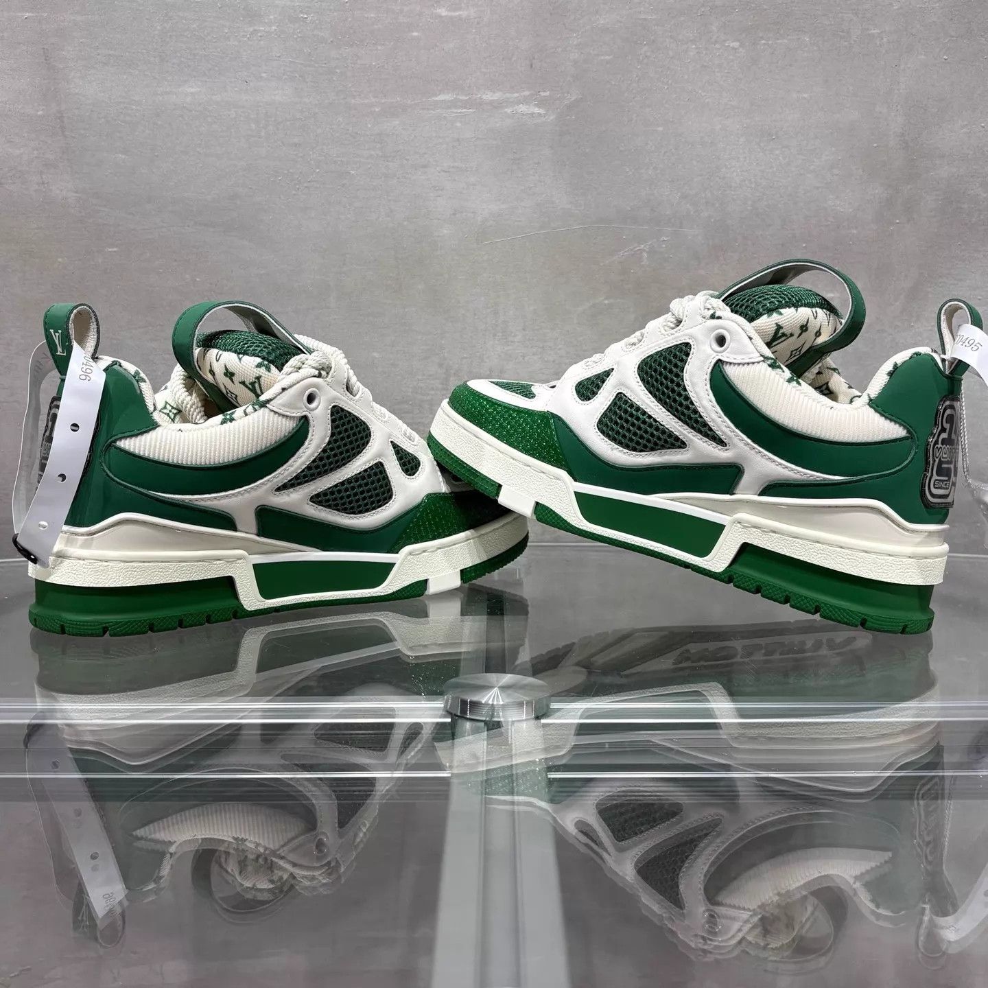 Louis Vuitton LV Skate Shoes White Green UK2.5 (36.5) BNIB Size US 6 / IT 36 - 5 Thumbnail