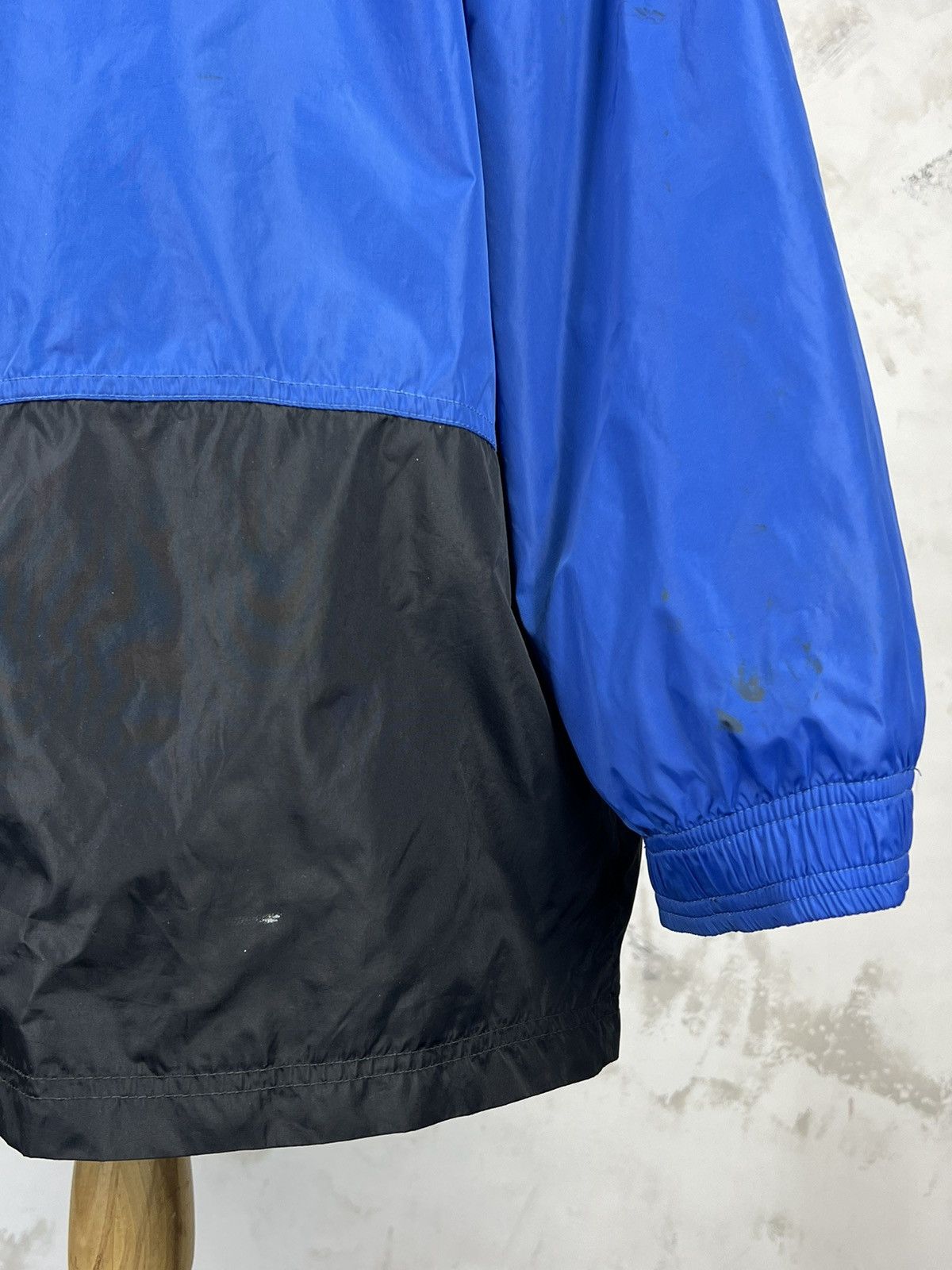 Nike Vintage Nike Sports Classics Jacket Size XL Size US XL / EU 56 / 4 - 5 Thumbnail