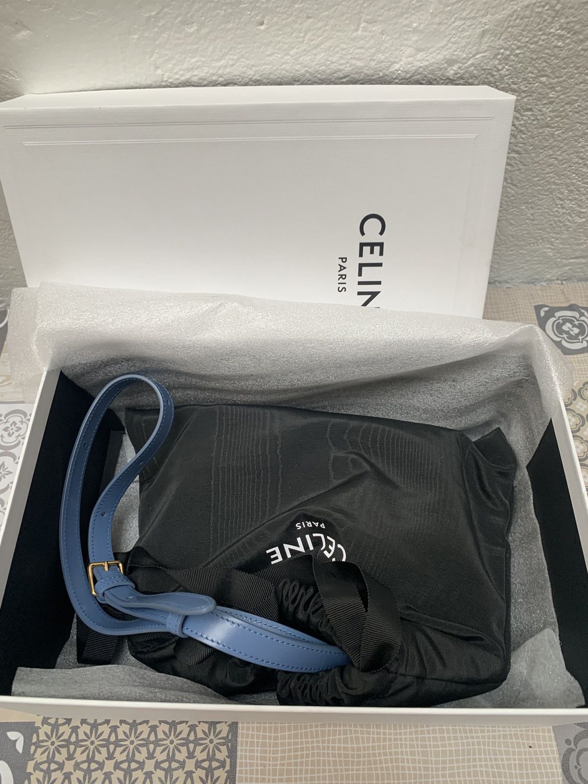 Celine Celine Troimphe Teen Azur BN 3300€ Size ONE SIZE - 14 Thumbnail