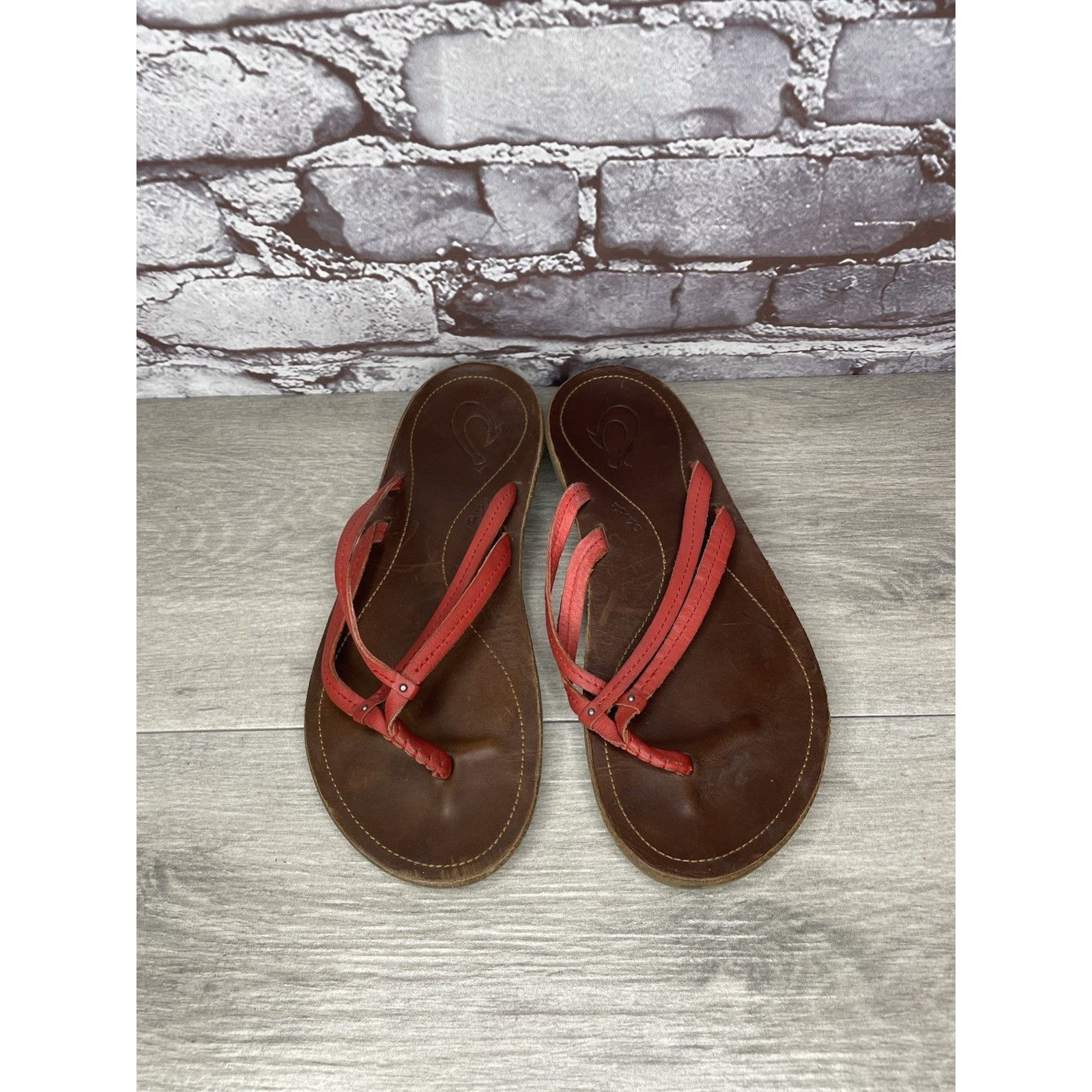 Olukai Olukai U'I-W Red Leather Thong FlipFlop Casual Slide Sandals Size US 8 / IT 38 - 6 Thumbnail