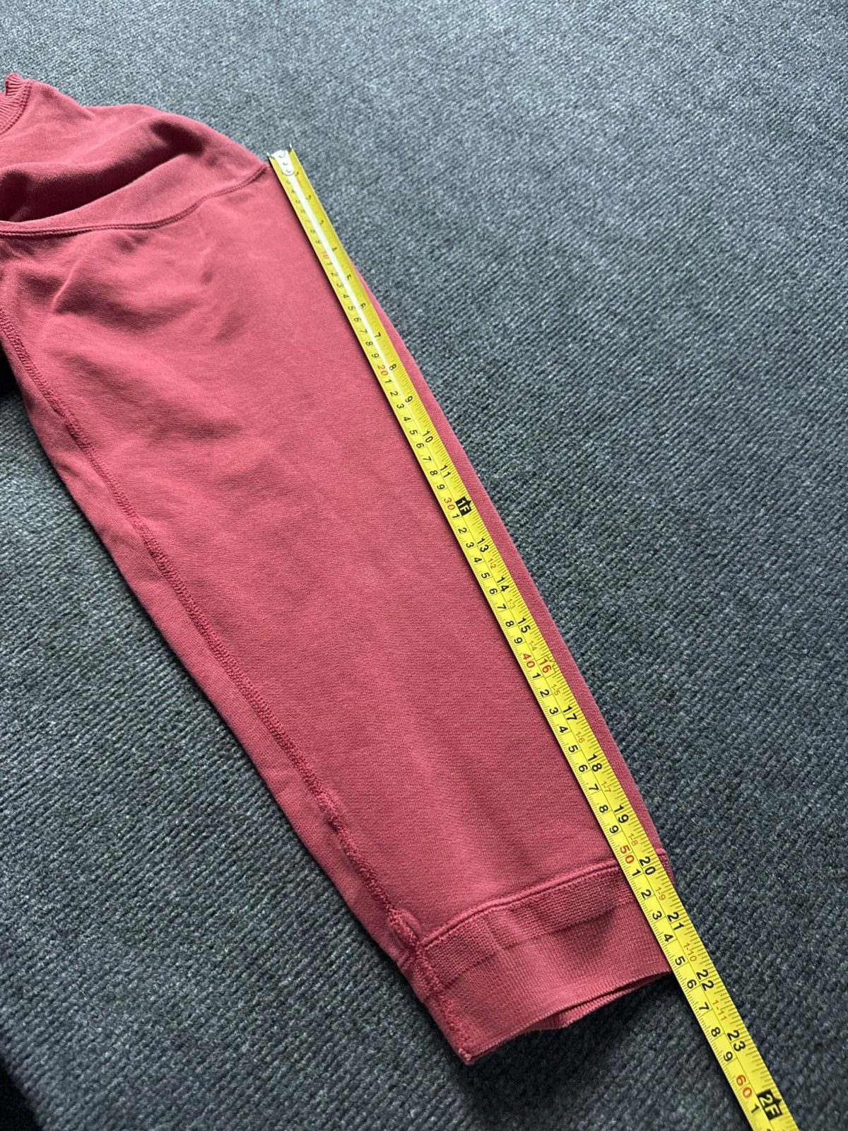 Levi's 90s Vintage Levi’s Red Henley Sweatshirt Made in Portugal Size US L / EU 52-54 / 3 - 19 Thumbnail