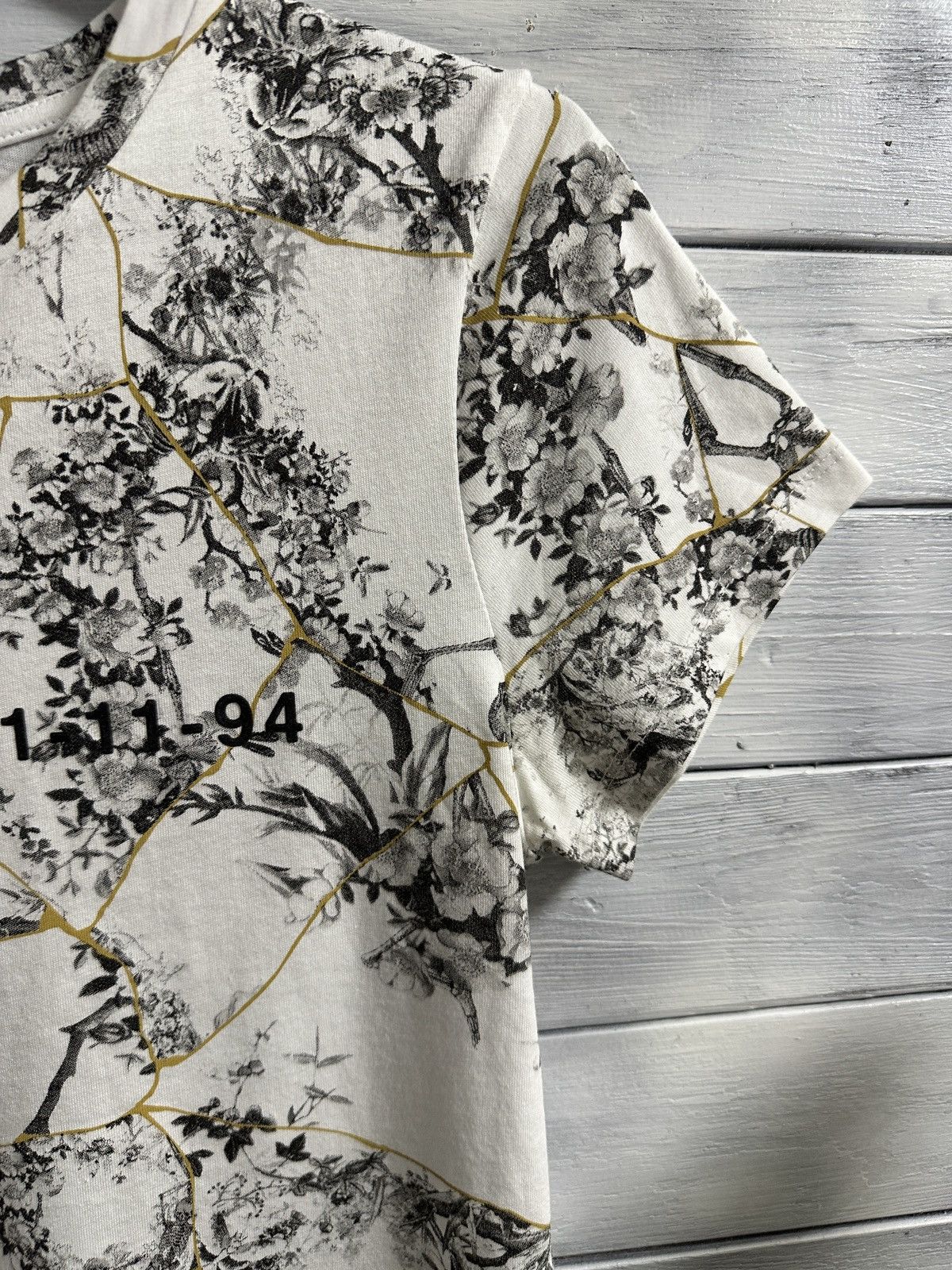 Allsaints Rare Luxury T-Shirt AllSaints 01.11-94 Flowers Skull Logo Size S / US 4 / IT 40 - 3 Thumbnail