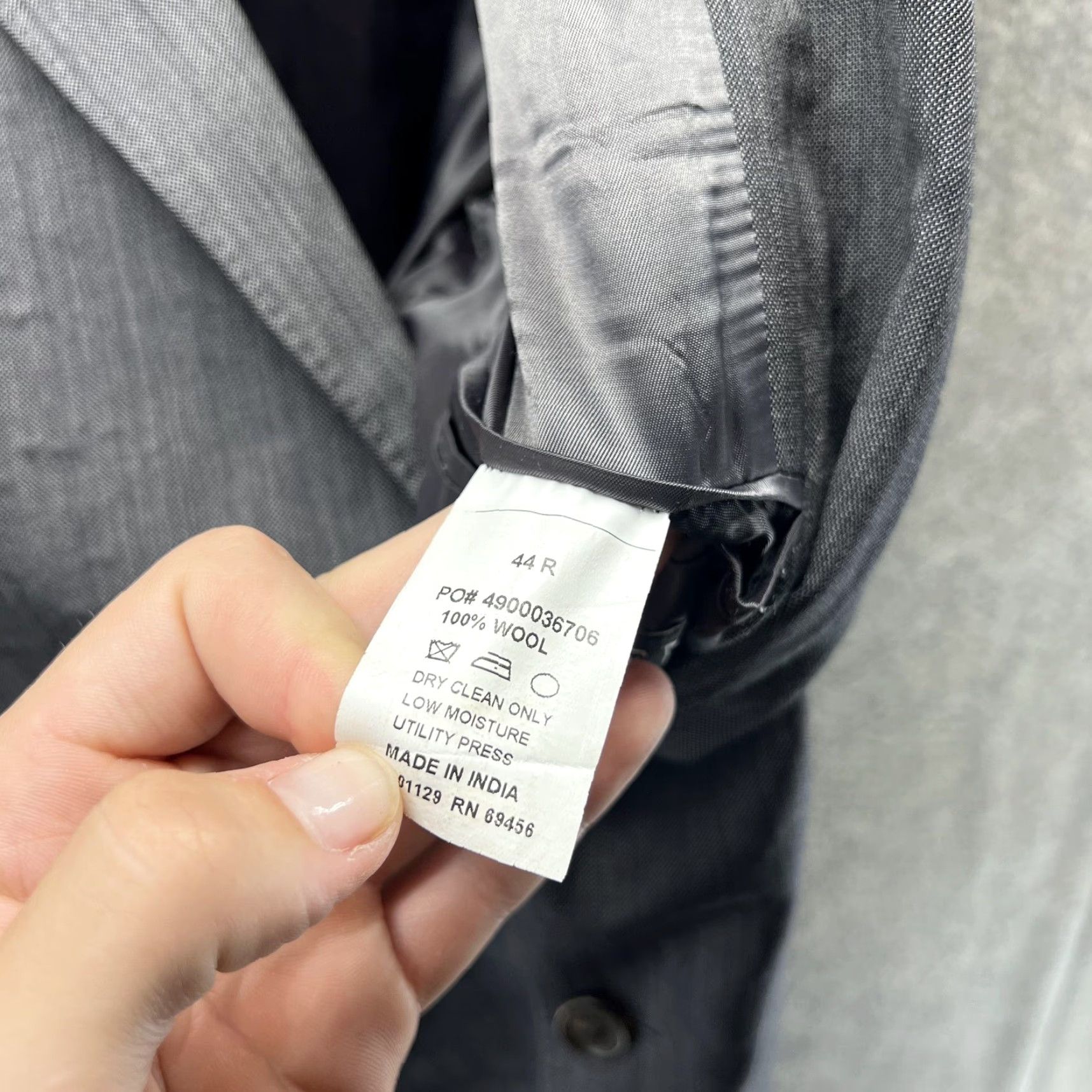 Ralph Lauren VINTAGE Lauren Ralph Lauren Blazer Mens 44R Gray Wool Slim Fit Sport Coat Jacket Size 44R - 3 Thumbnail