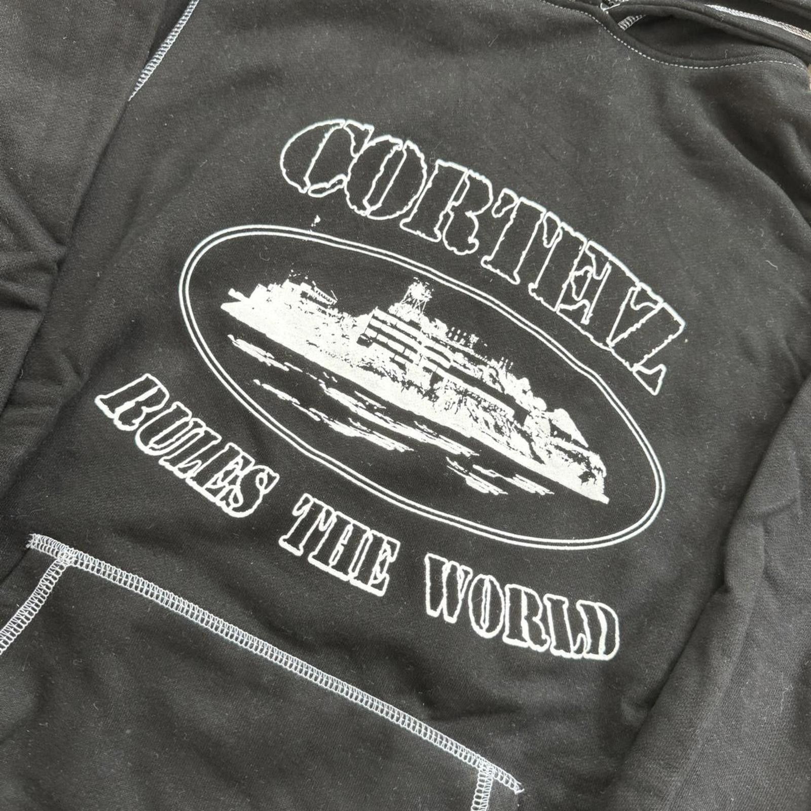 Designer Black Corteiz hoodie with white stitching Size US S / EU 44-46 / 1 - 2 Thumbnail