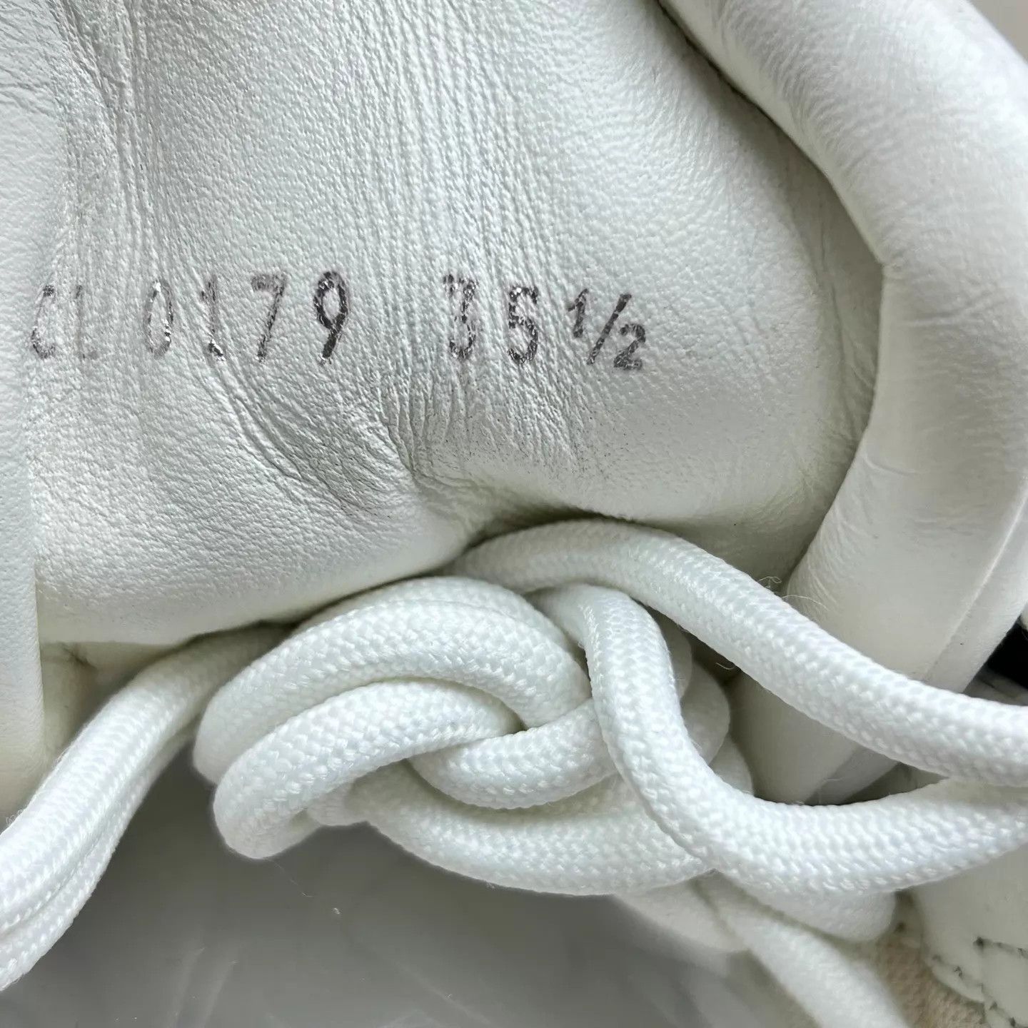 Louis Vuitton LV Monogram White Brown Arch Dad Sneaker 35.5 95New Size US 5 / IT 35 - 7 Thumbnail
