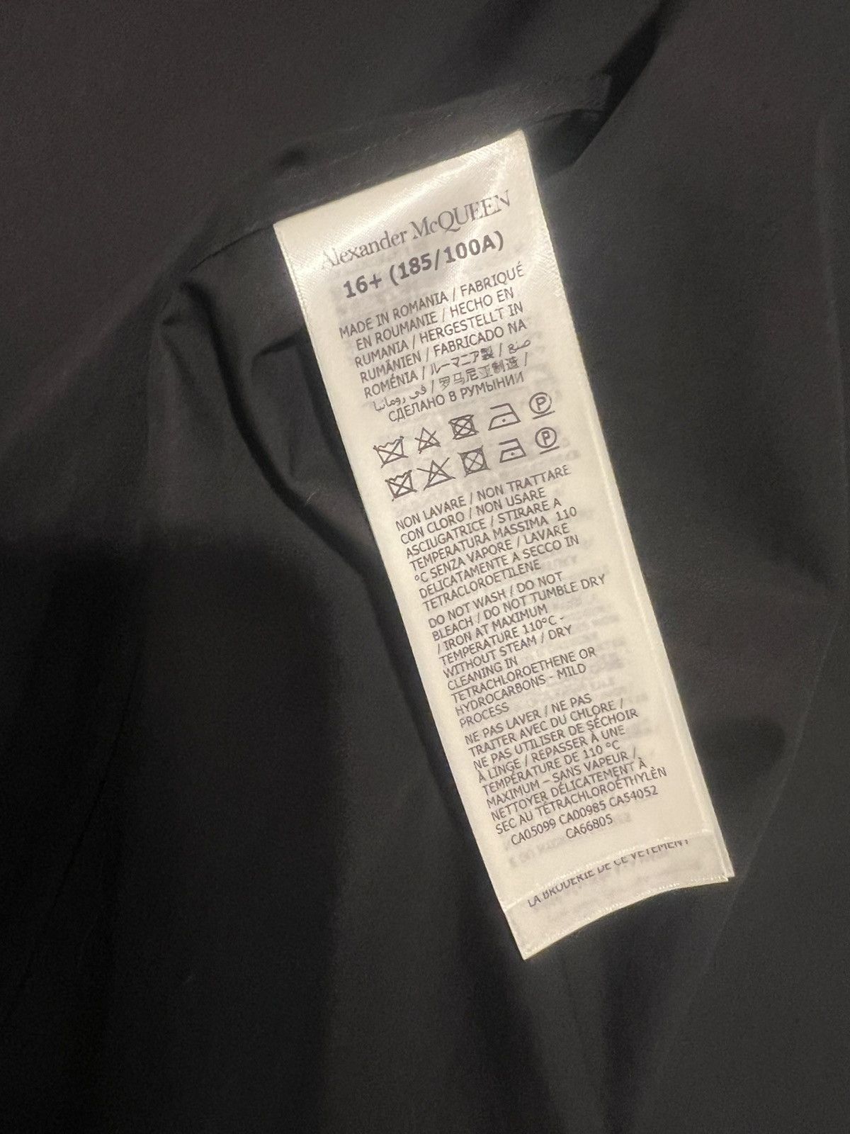 Alexander McQueen Alexander McQueen men’s shirt. 42/16.5. $1190 Size US L / EU 52-54 / 3 - 11 Thumbnail