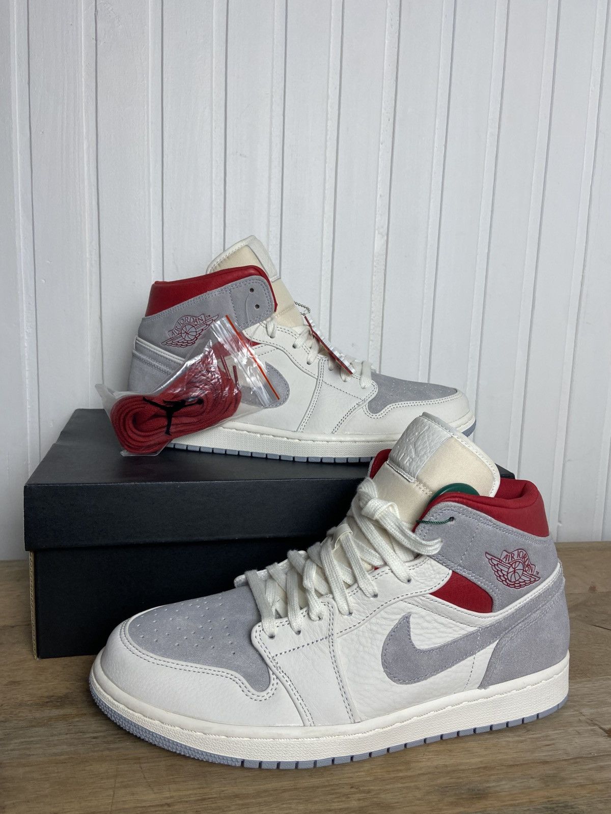 Jordan Brand New Jordan 1 Mid "Sneakersnstuff 20th" authentic size 10,5us Size US 10.5 / EU 43-44 - 12 Thumbnail