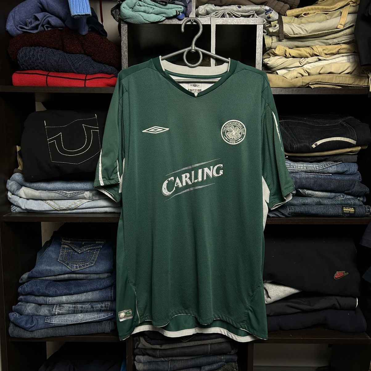 Umbro Vintage Umbro FC Celtic 2000’s carling sportswear jersey Size US L / EU 52-54 / 3 - 1 Thumbnail