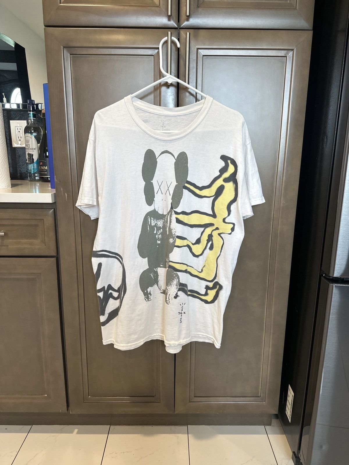 Fragment Design × Jordan Brand × Travis Scott Travis Scott Kaws x Fragment Shirt Size US M / EU 48-50 / 2 - 1 Thumbnail