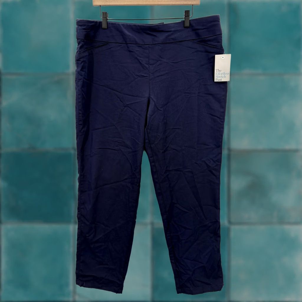 Croft & Barrow Croft & Barrow Pants Womens 18 Short Navy Straight Mid Rise Effortless Stretch Size 40" / US 18 - 1 Thumbnail